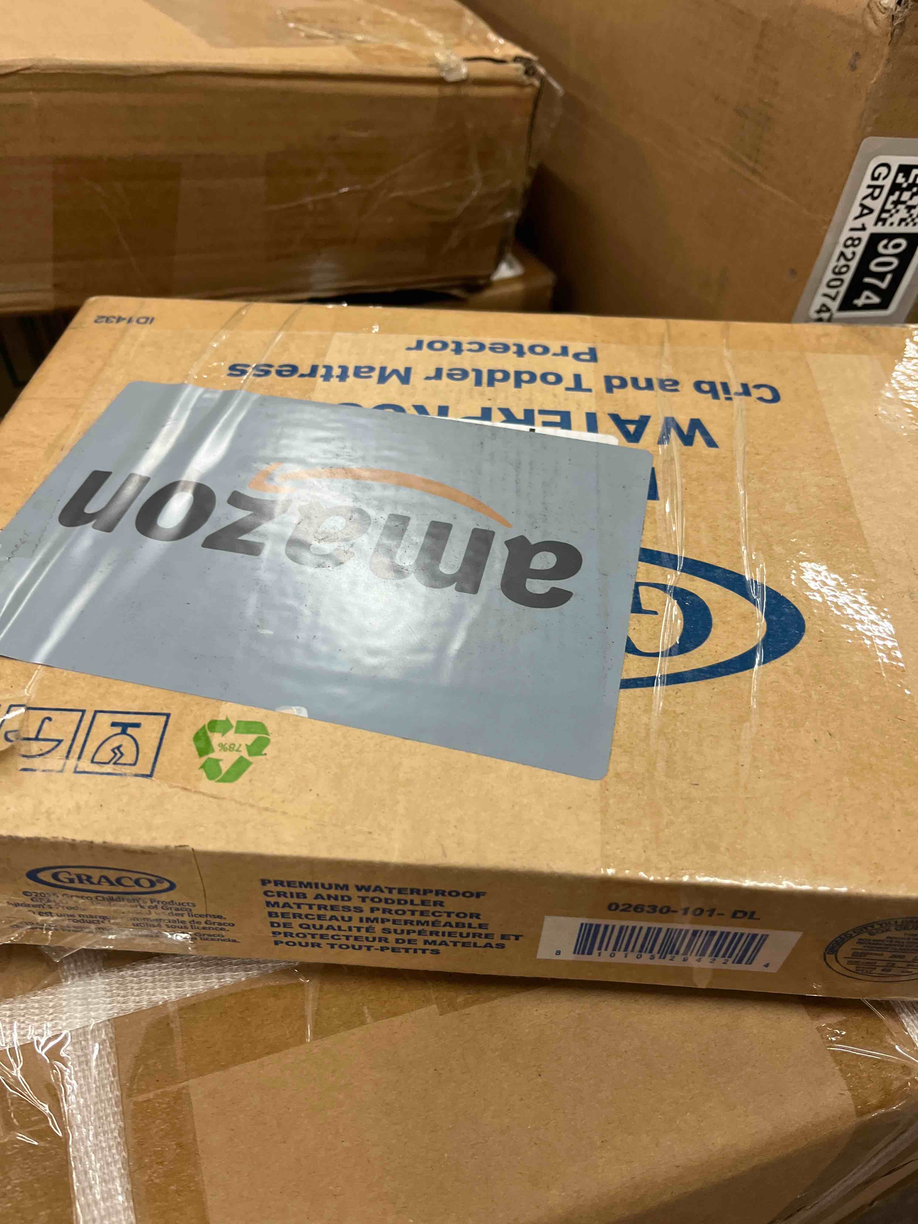 Condition photo showing Good Condition for Graco Premium Waterproof Crib and Toddler Mattress Protector - White