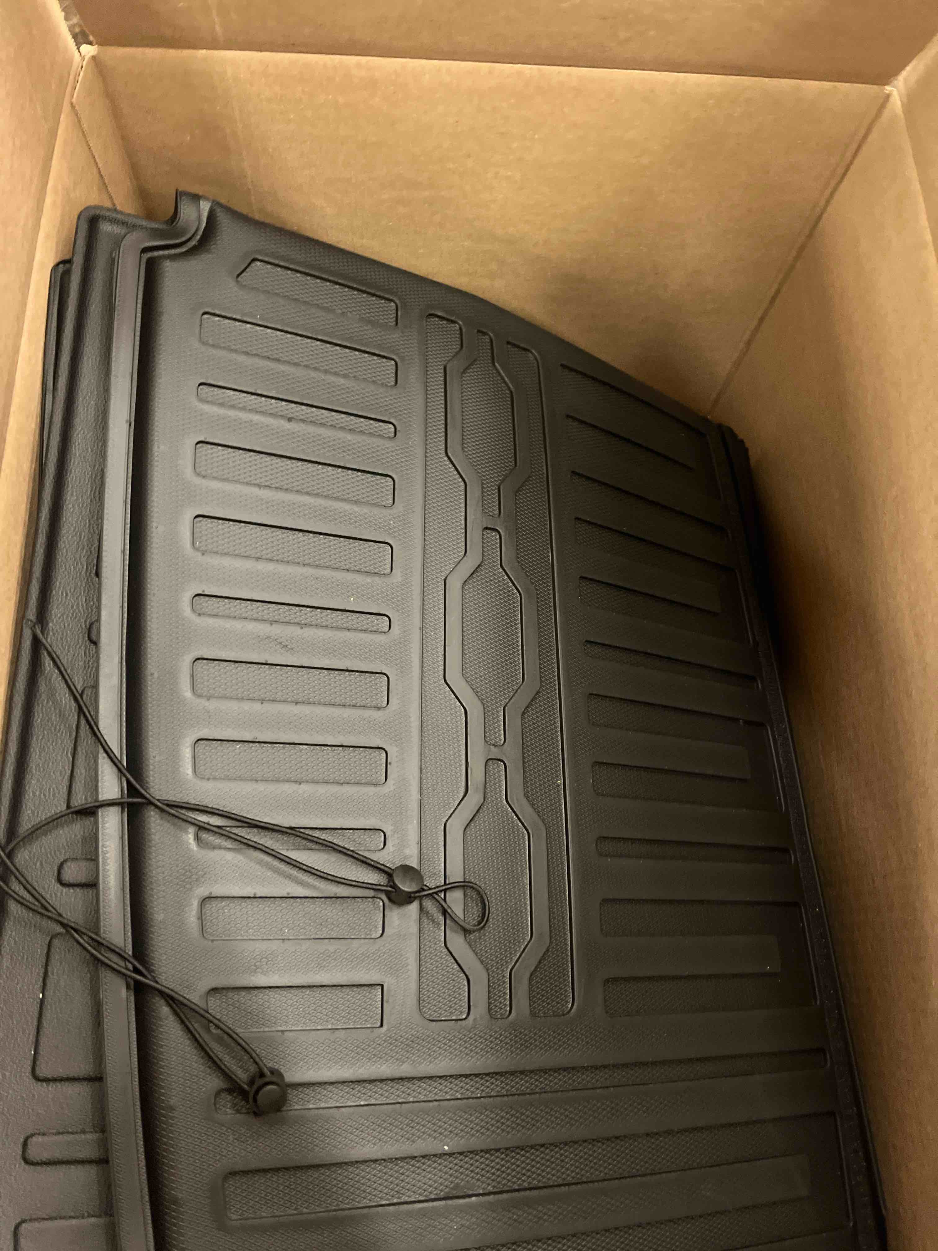 Condition photo showing Good Condition for Cargo Liner Compatible with 2021-2025 Buick Envision Trunk Mat Cargo Mat Back Seat Cover Protector (Backrest Mats+Trunk Mat)