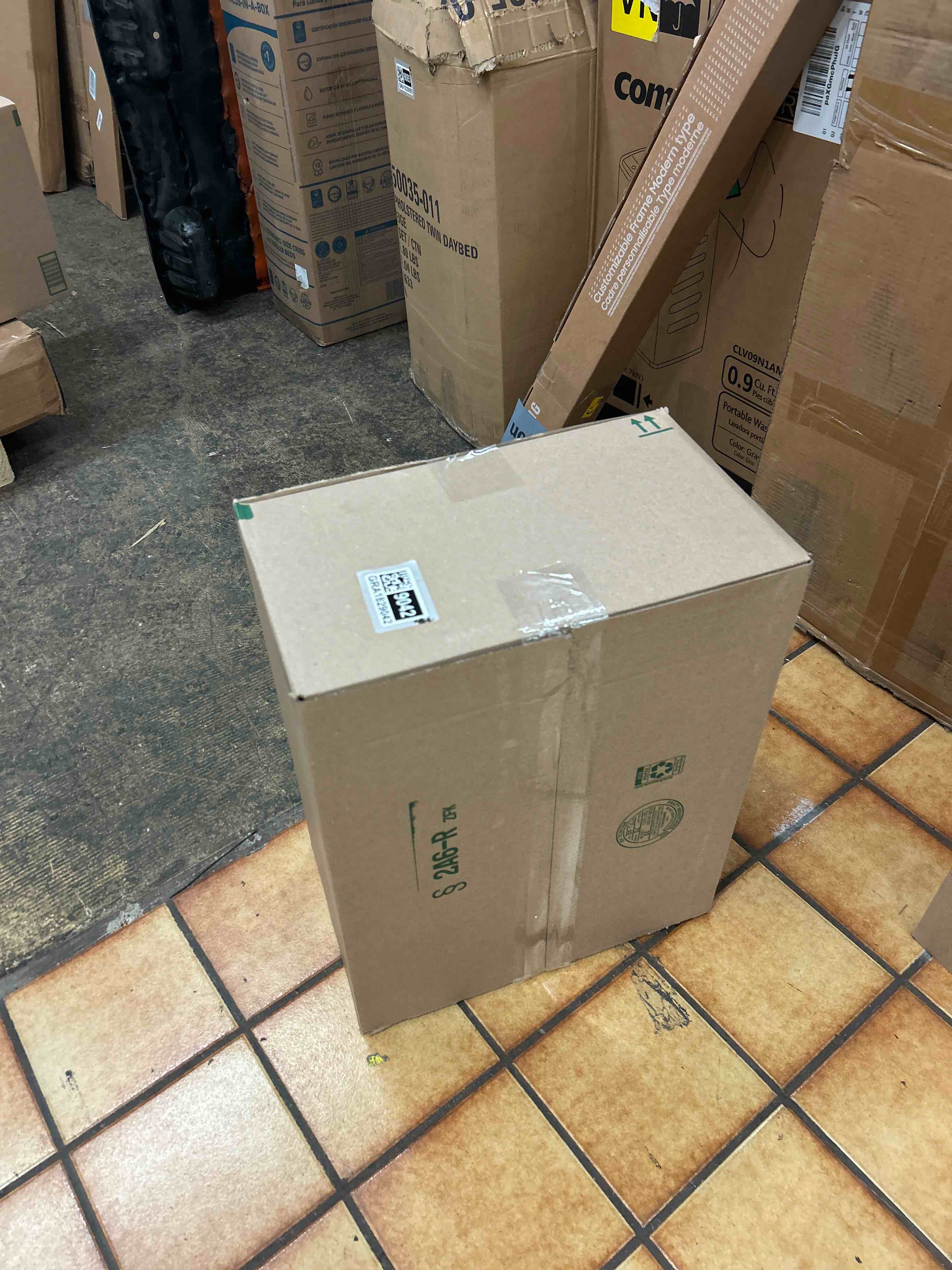 Condition photo showing New/Like New for AVIDITI 12 x 8 x 6 Corrugated Cardboard Boxes, Small 12"L x 8"W x 6"H, Pack of 25 | Shipping, Packaging, Moving, Storage Box for Home or Business, Strong Wholesale Bulk Boxes