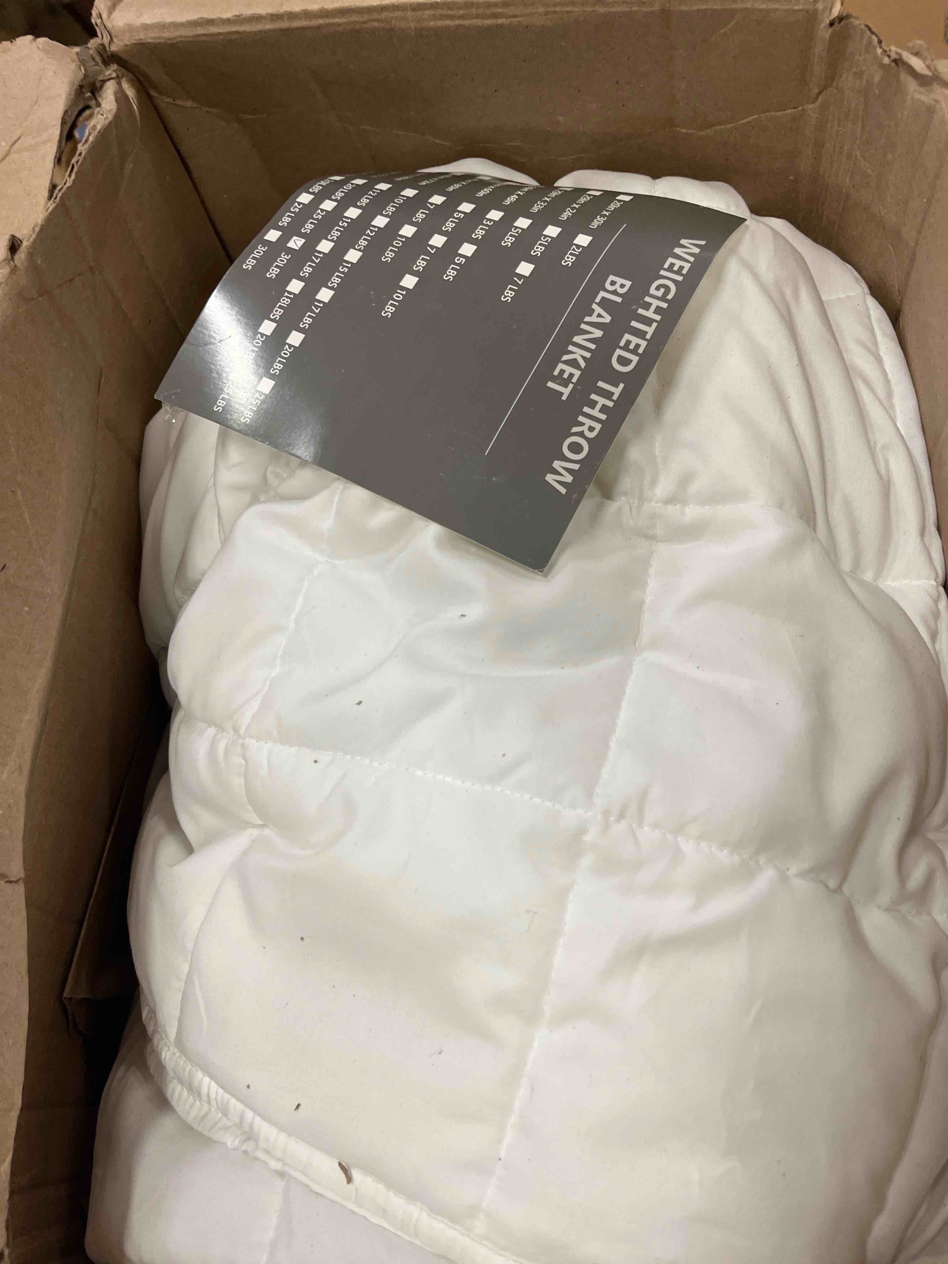 Condition photo showing Good Condition for King Size Weighted Blanket for Adults (30 lbs, 80” x 87”, White) Cooling Heavy Blanket for Sleeping Perfect for 290-310 lbs, Breathable Blanket for Adults & Couple All Season, Machine Washable