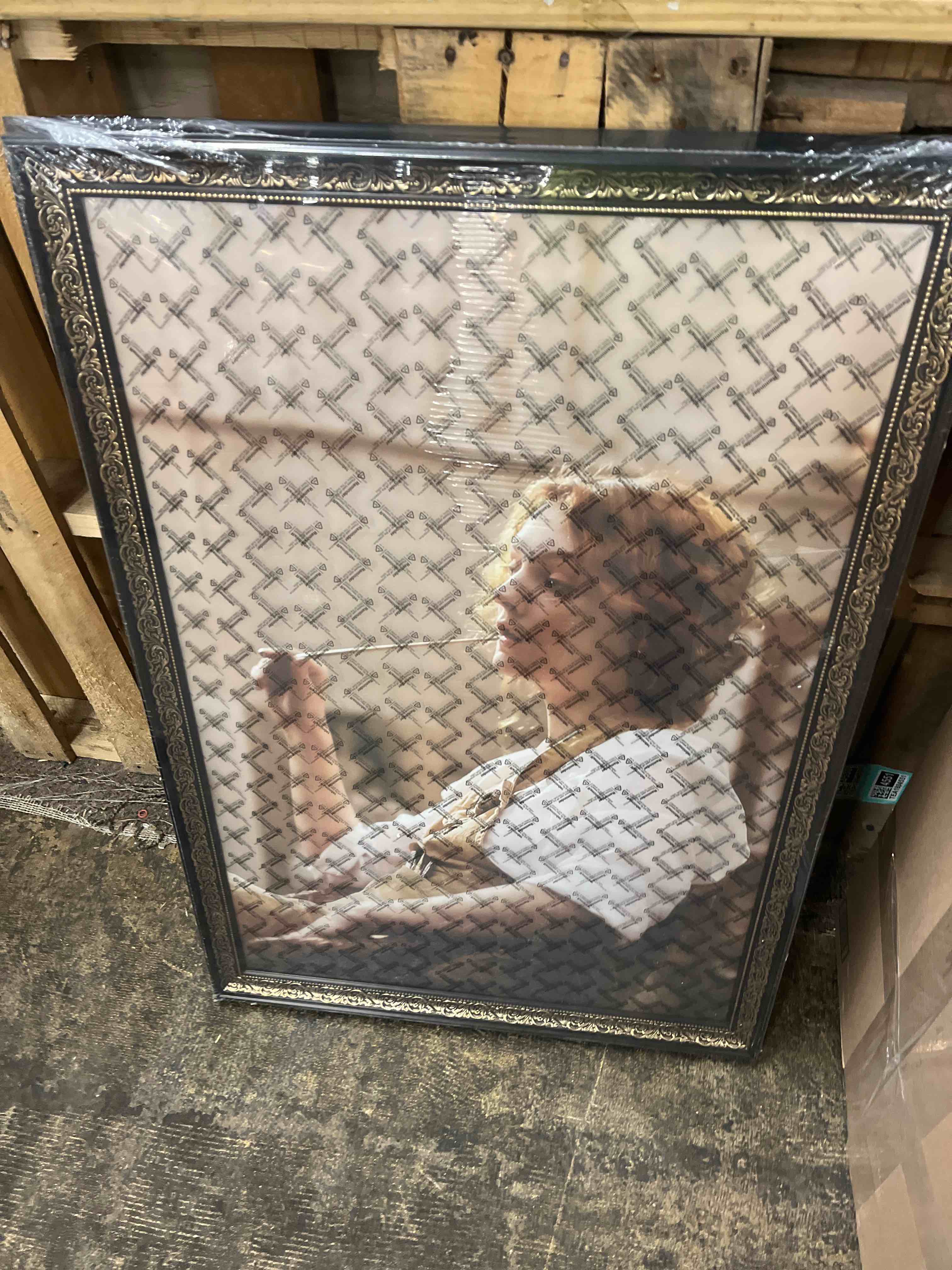 Condition photo showing New/Like New for ArtXO 24x36 inches Black and Brown Picture Frames: Wooden Antique Frames 36x24 for Canvas Painting, Art Prints - Vertical/Horizontal Wall Frame 24x36in