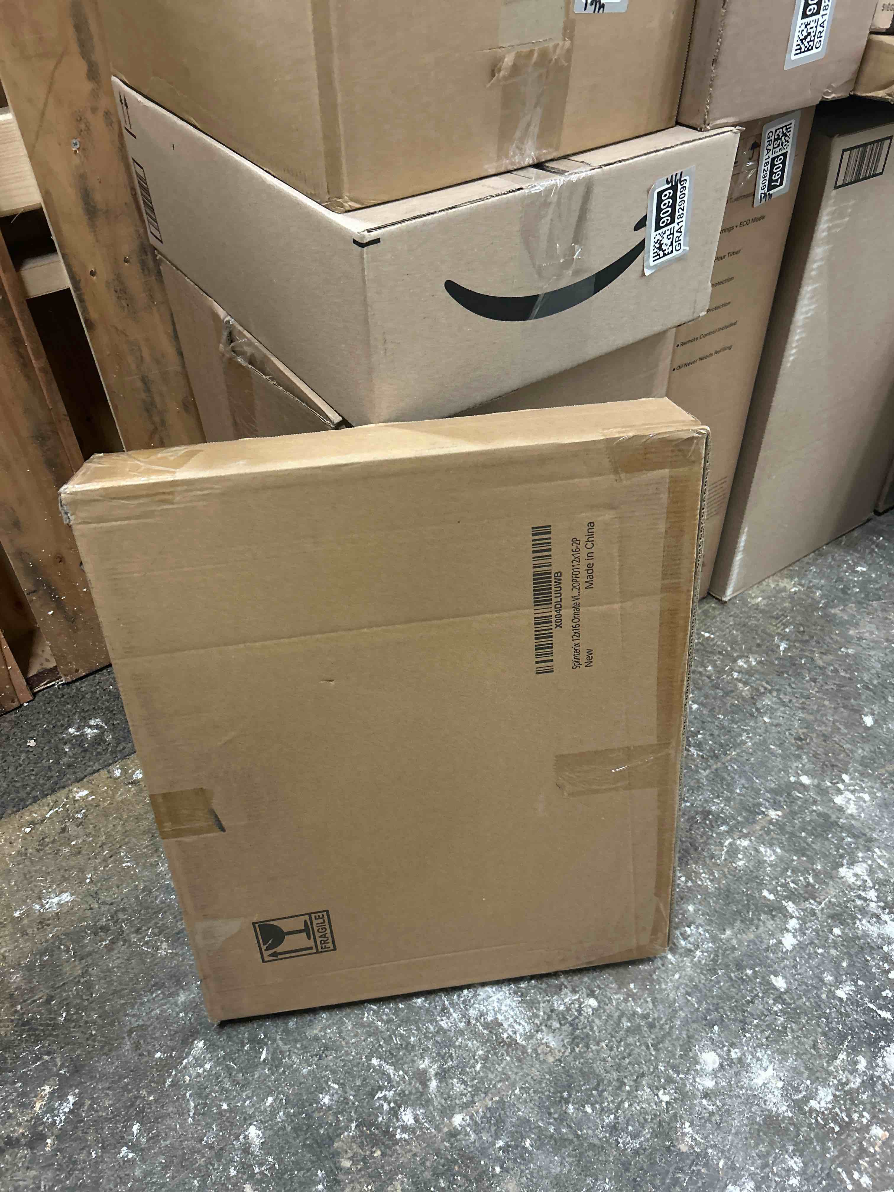 Condition photo showing New/Like New for 12x16 Gold Picture Frame, 2 Pack Ornate Vintage Picture Frames for Wall or Tabletop Display, 12x16 Photo Frame Gold with Real Glass, Display Poster 8.5x11 with Mat or 12 x 16 without Mat for Antique Déco