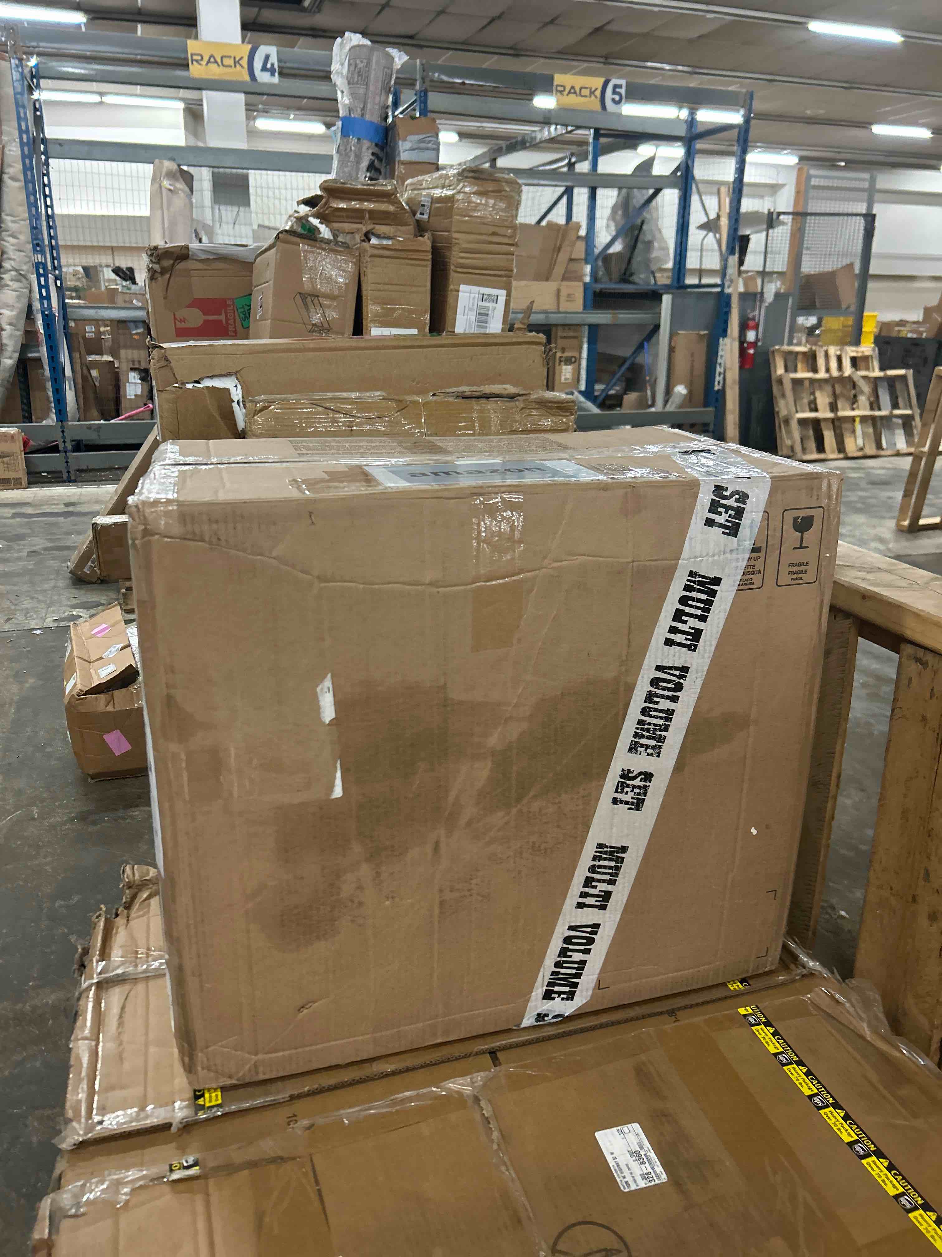 Condition photo showing New/Like New for American Standard 4000704 Estate 1.28 GPF/4.8 LPF 12-Inch Rough - Tank Only - White