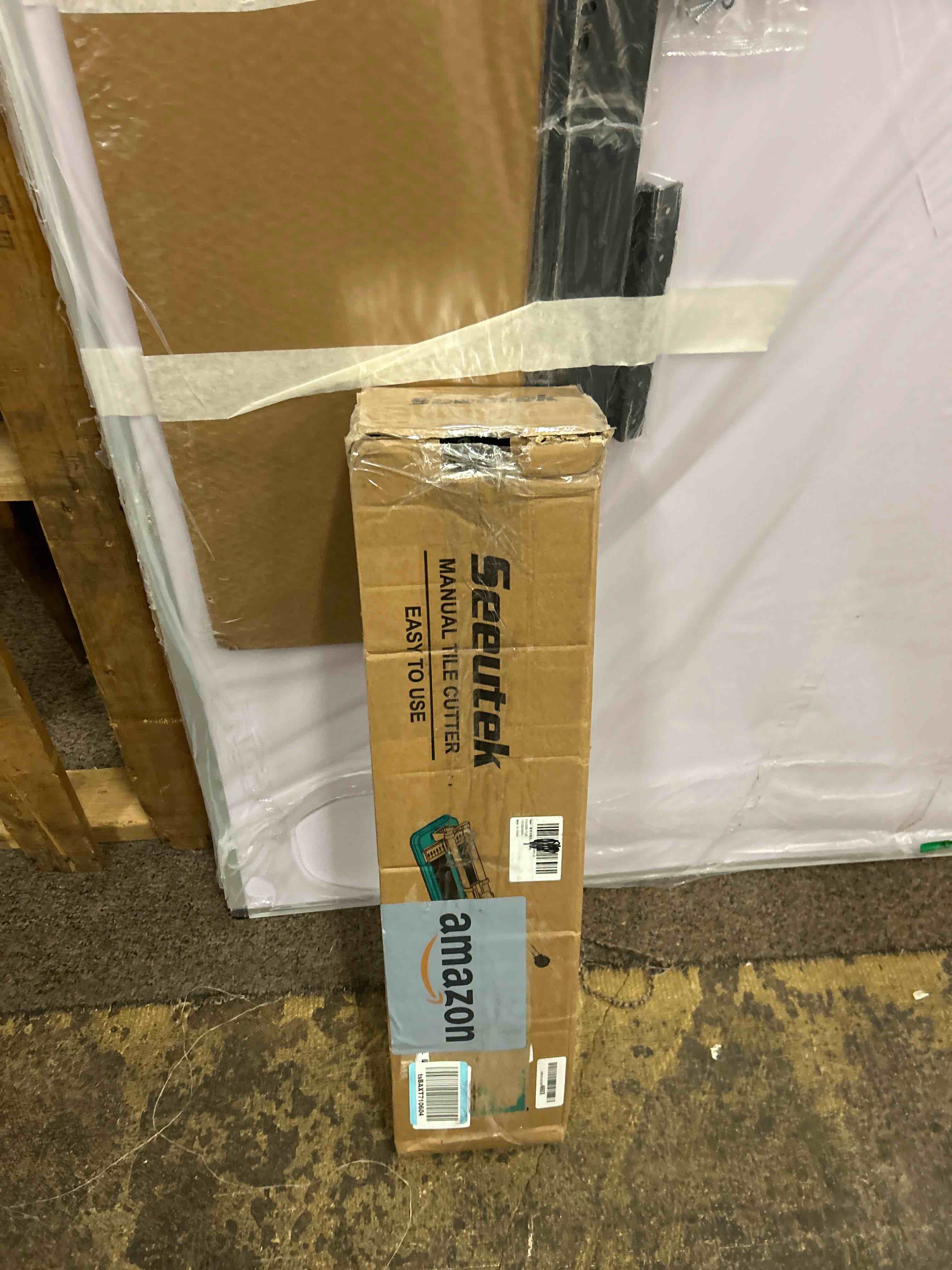 Condition photo showing New/Like New for Seeutek Manual Tile Cutter, 24 inch Professional Porcelain Ceramic Tile Cutter, Double Rails Design Tile Cutter Tool, with Tungsten Carbide Cutting Wheel and Laser Guide Positioning