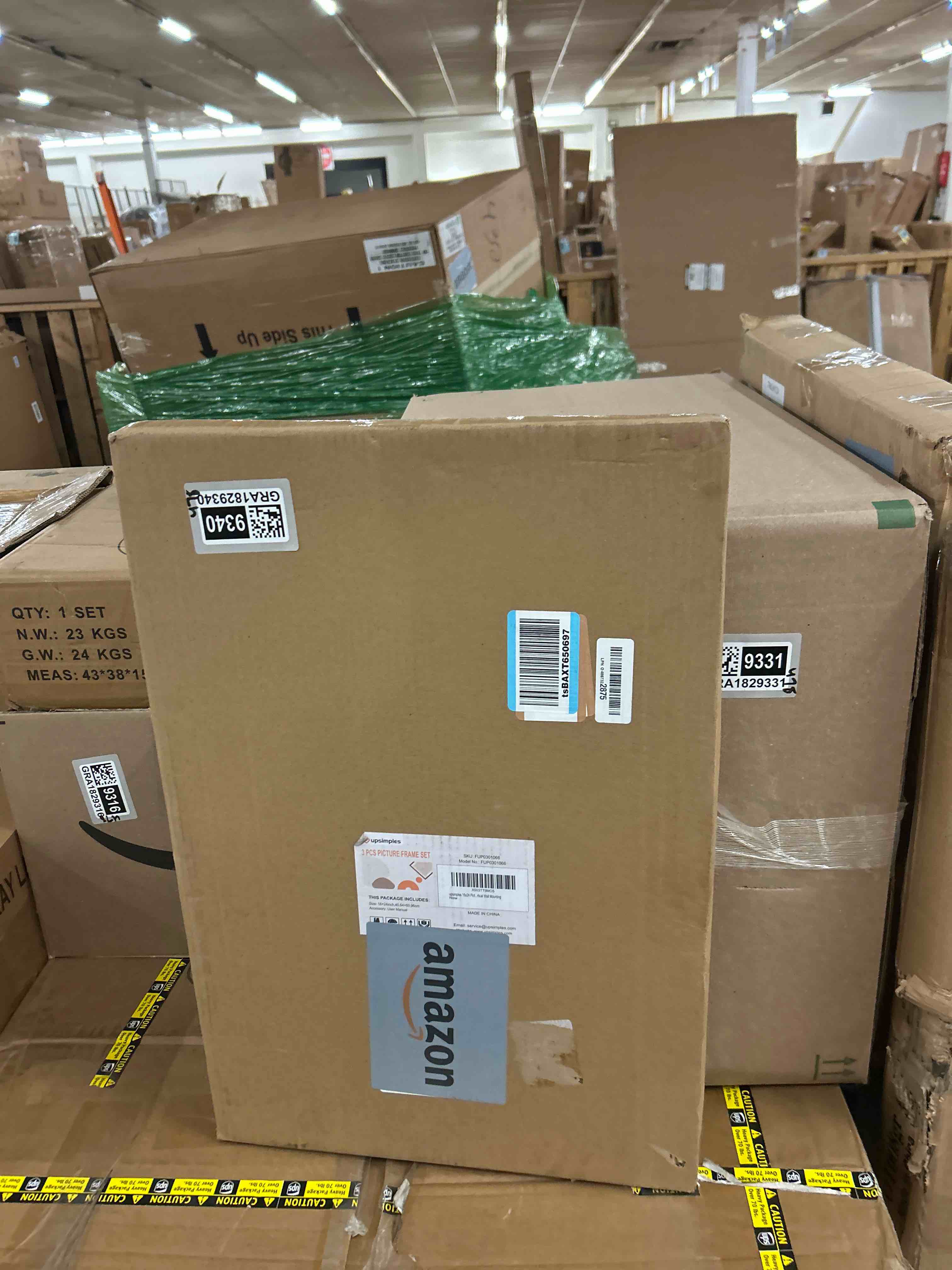 Condition photo showing New/Like New for upsimples 16x24 Picture Frame Black 3 Pack, Scratch-Proof Poster Frames 16 x 24 for Photo Gallery - Slide-In Strips, Horizontal or Vertical Wall Mounting