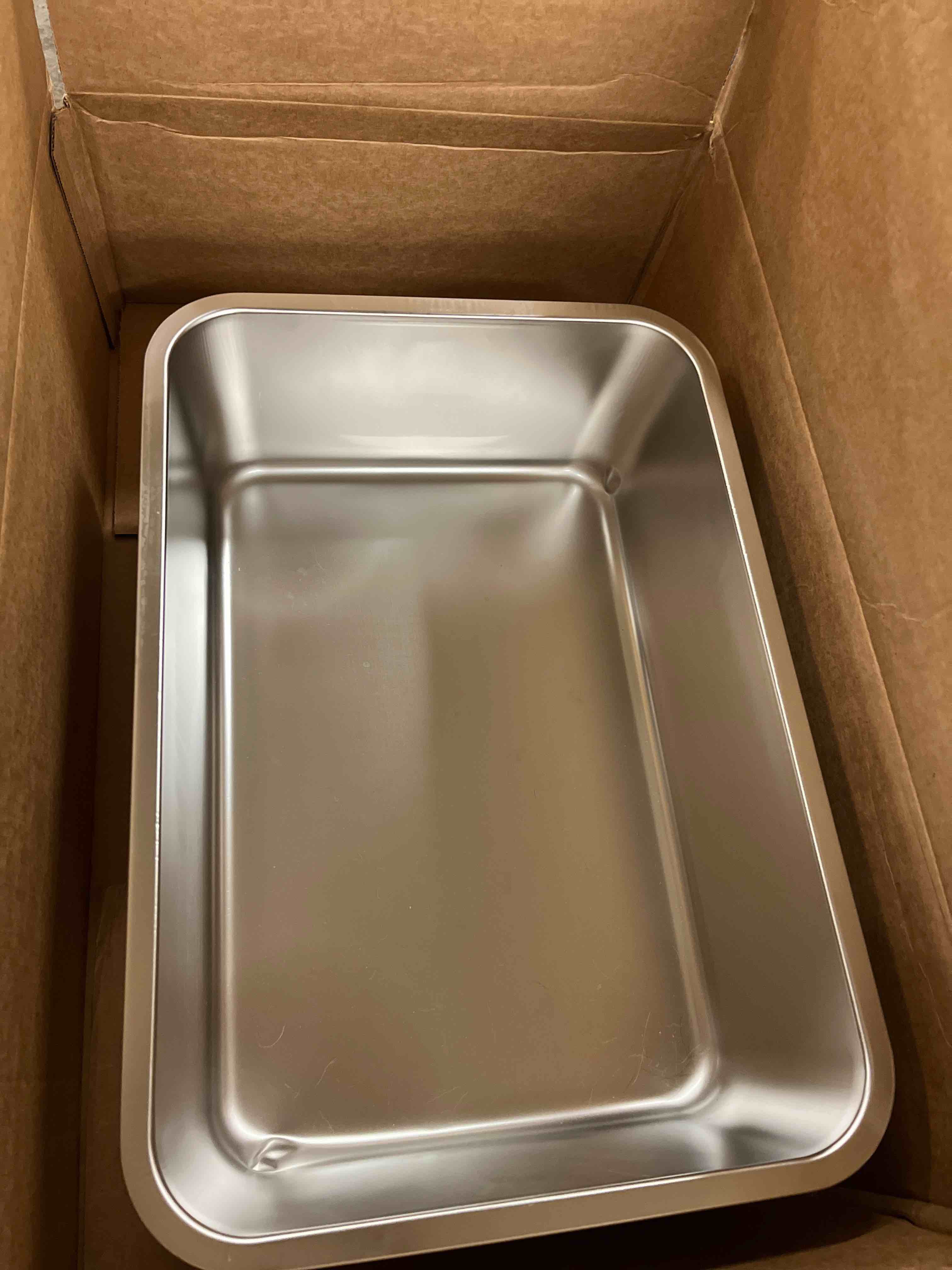 Condition photo showing New/Like New for stainless steel cat litter box, 20"x14"x6"(height) large metal litter box, easy to clean, non stick no smell litterbox for cats/kitty