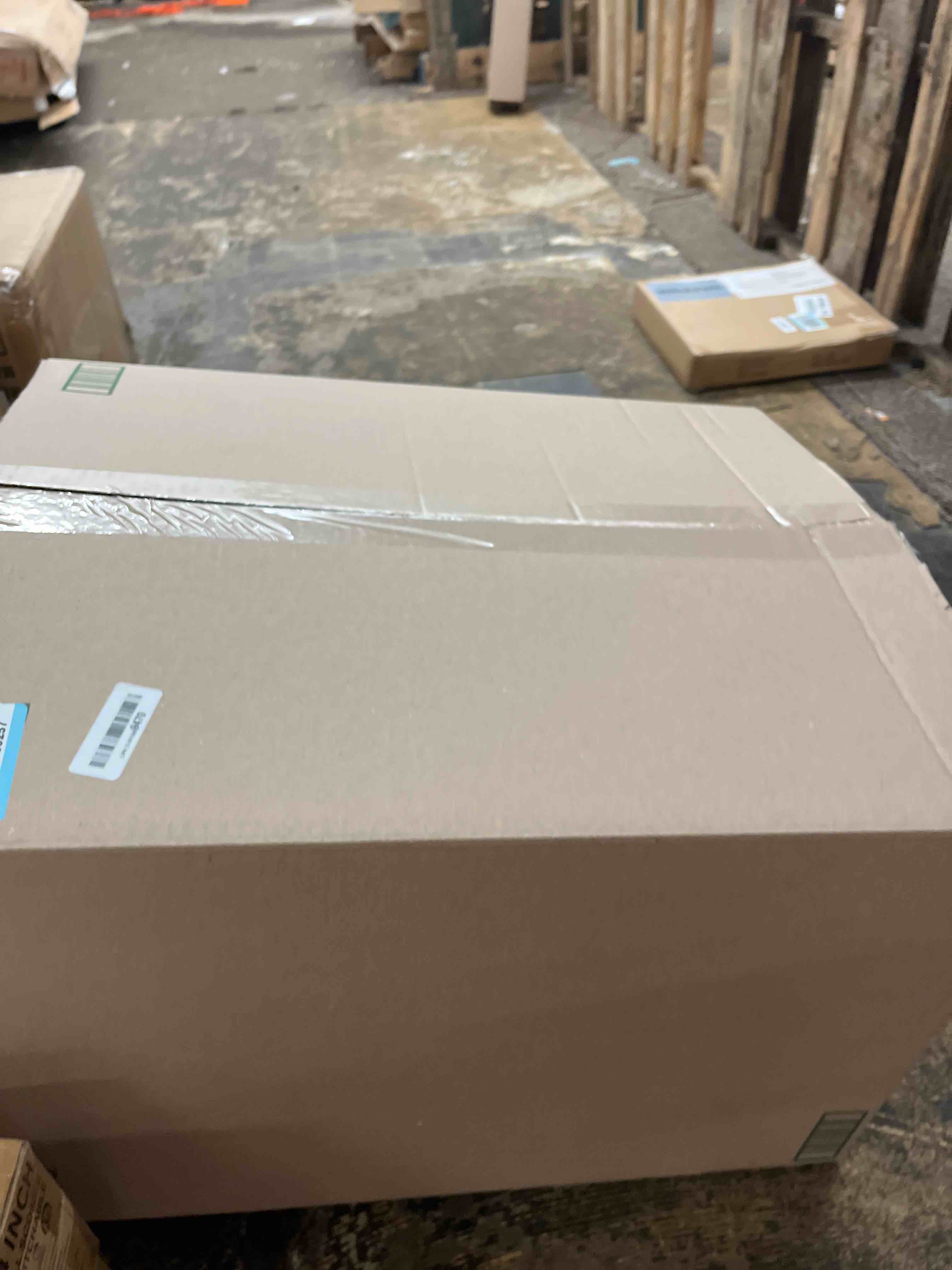 https://s3.amazonaws.com/lotting-images-prod/phillipi/GRA1829558_1777513640596.jpeg
