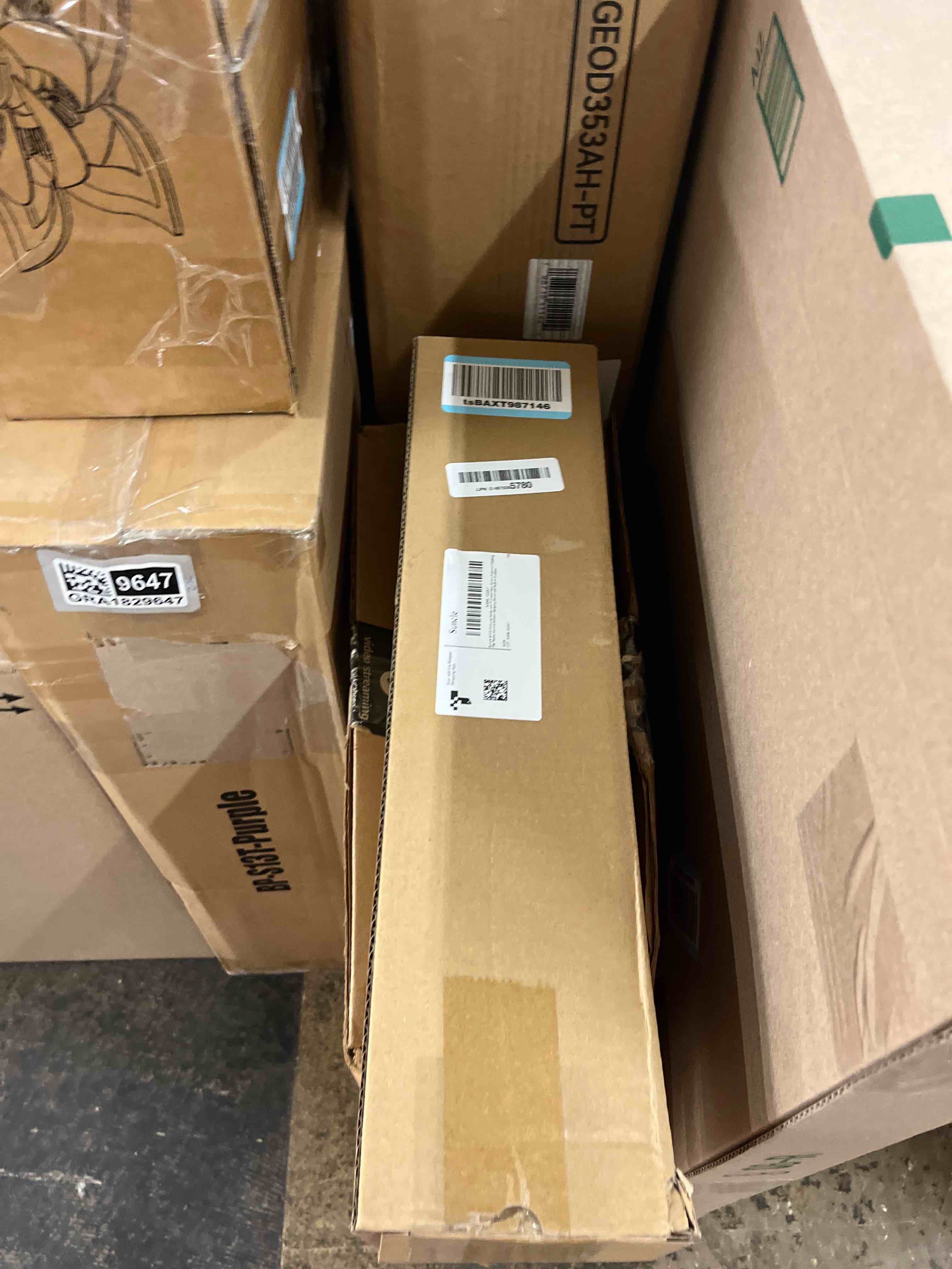 https://s3.amazonaws.com/lotting-images-prod/phillipi/GRA1829560_1777513859477.jpeg