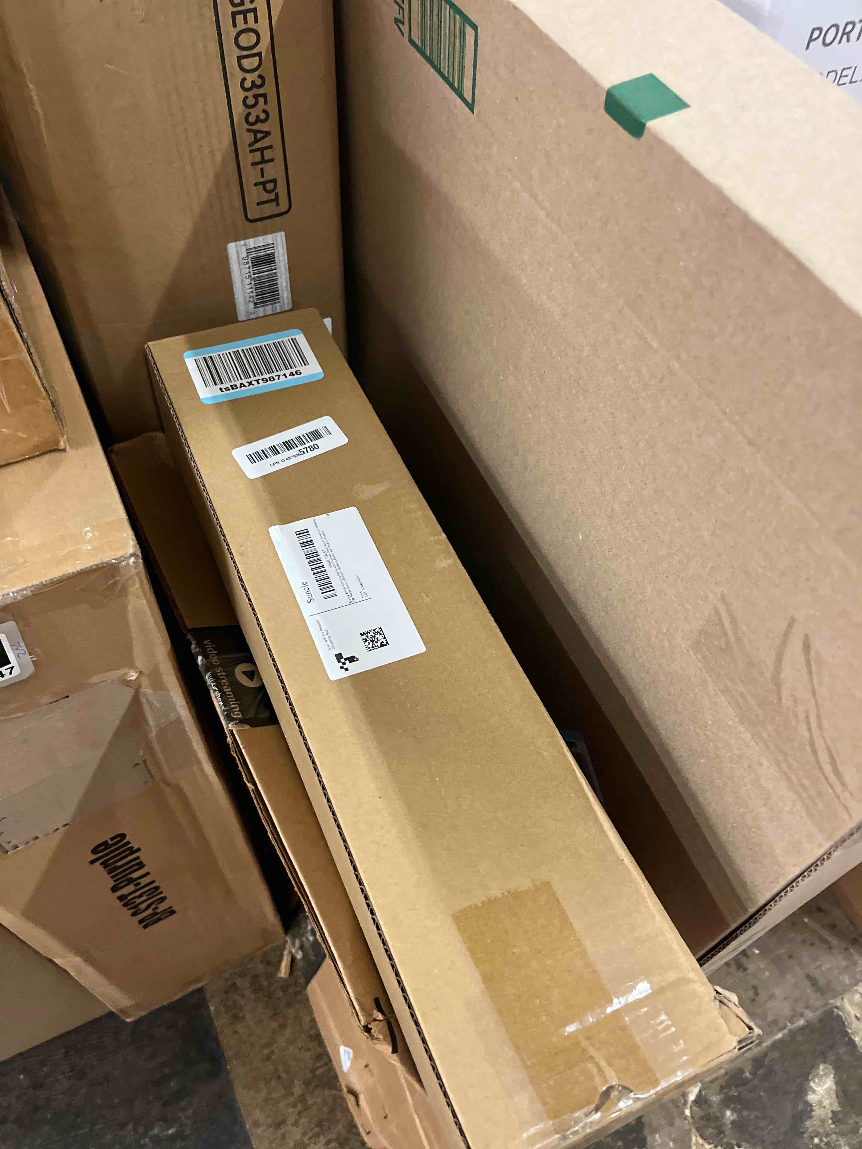 https://s3.amazonaws.com/lotting-images-prod/phillipi/GRA1829560_1777513865309.jpeg