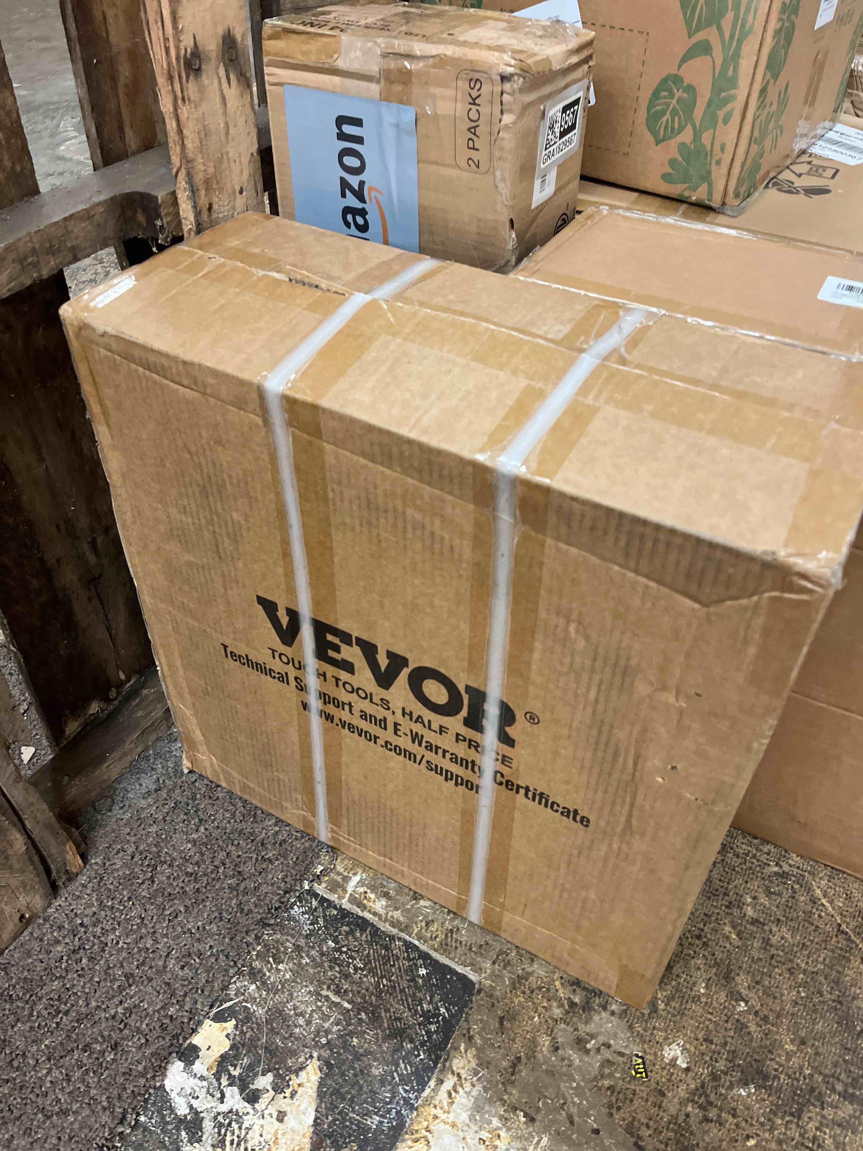 Condition photo showing New/Like New for vevor pex pipe 3/4 inch, 100 feet non-oxygen barrier pex-b flexible pipe tubing for potable water, for hot/cold water & easily restore, plumbing applications with free cutter & clamps,white