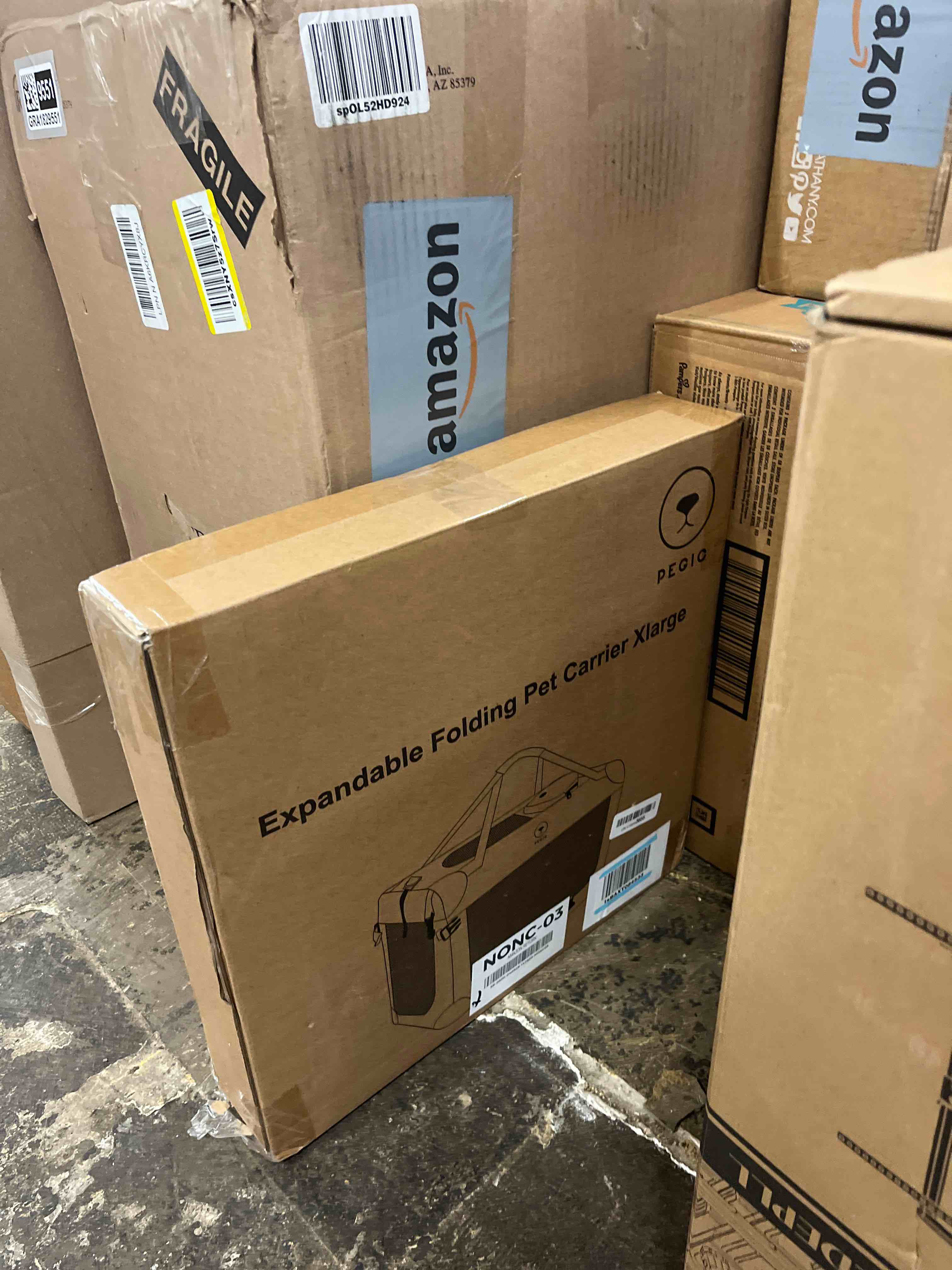 Condition photo showing New/Like New for pegic extra large cat carrier for 2 cats, portable soft sided large pet carrier for traveling, indoor and outdoor uses, 24"×16"×16" (x-large)