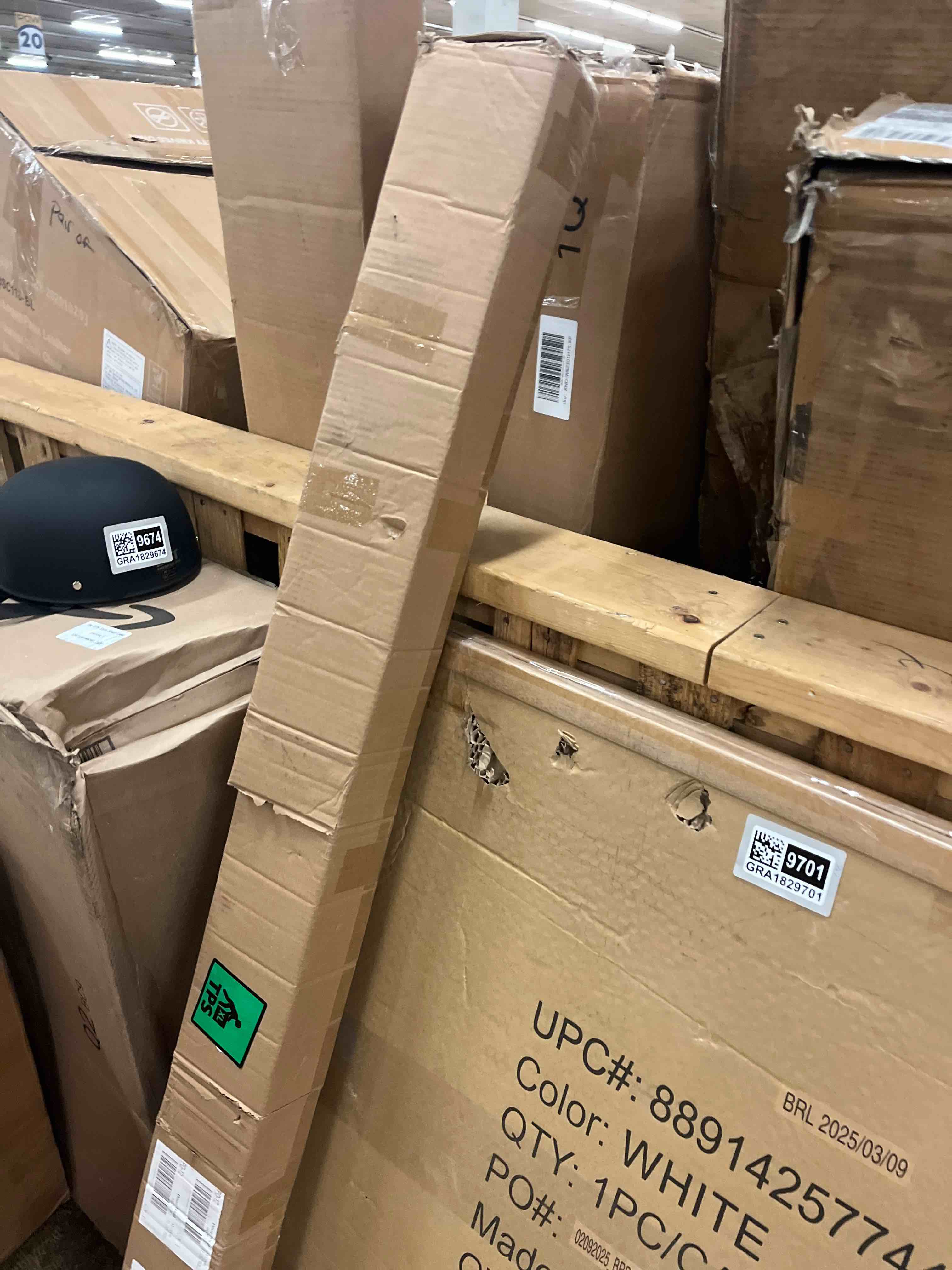 https://s3.amazonaws.com/lotting-images-prod/phillipi/GRA1829664_1777645368917.jpeg