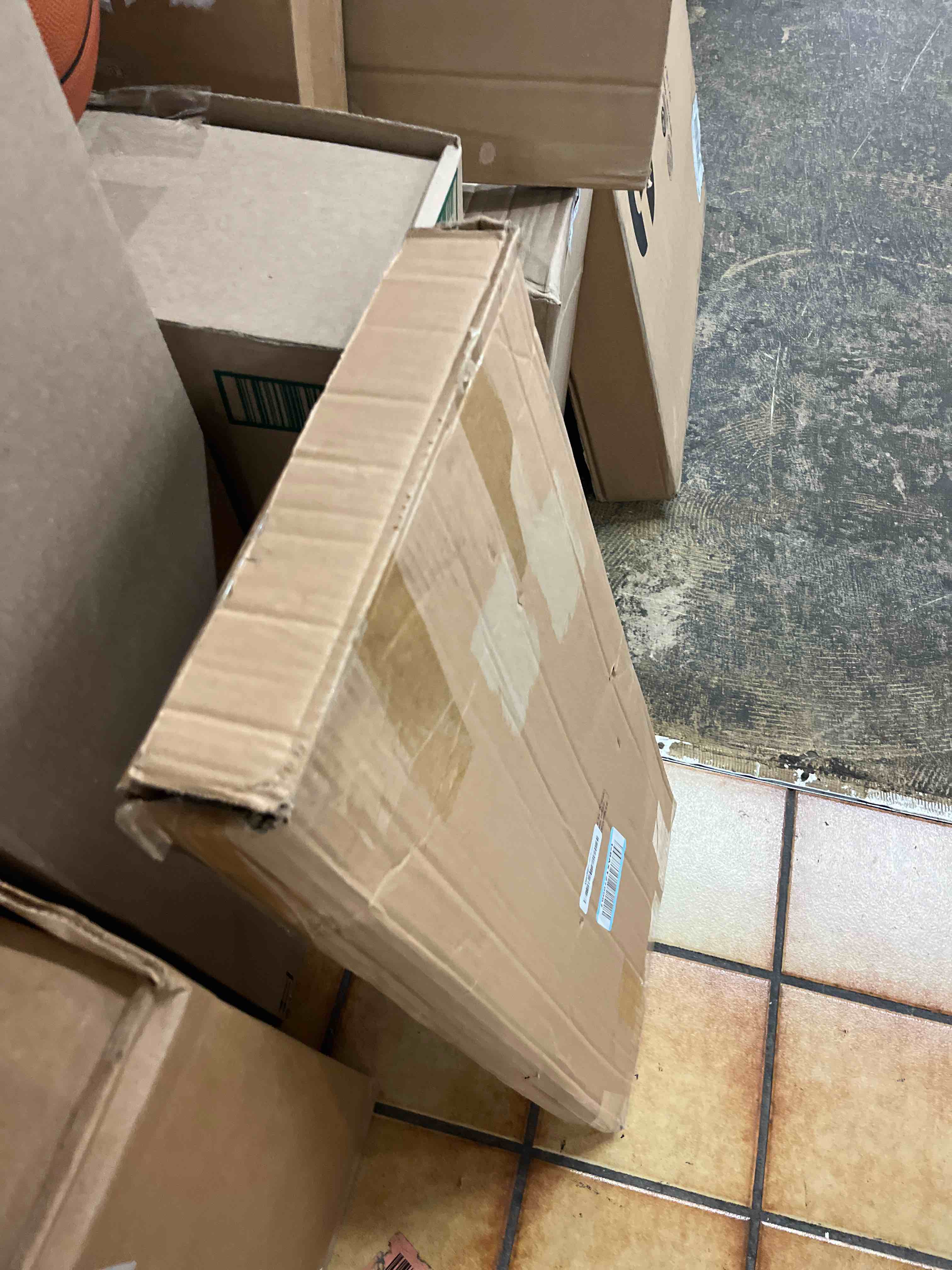 https://s3.amazonaws.com/lotting-images-prod/phillipi/GRA1829666_1777644826169.jpeg