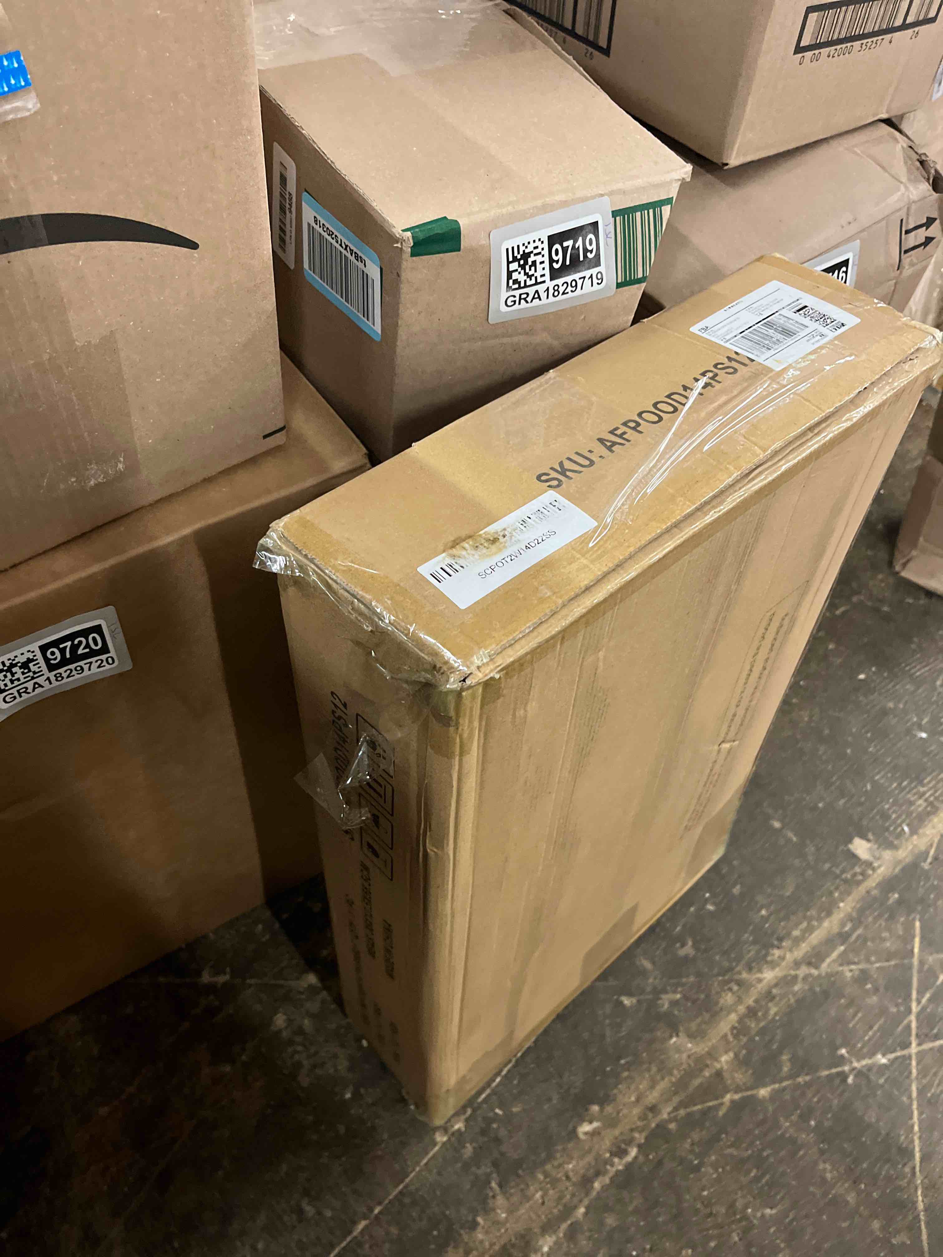 https://s3.amazonaws.com/lotting-images-prod/phillipi/GRA1829668_1777644986502.jpeg