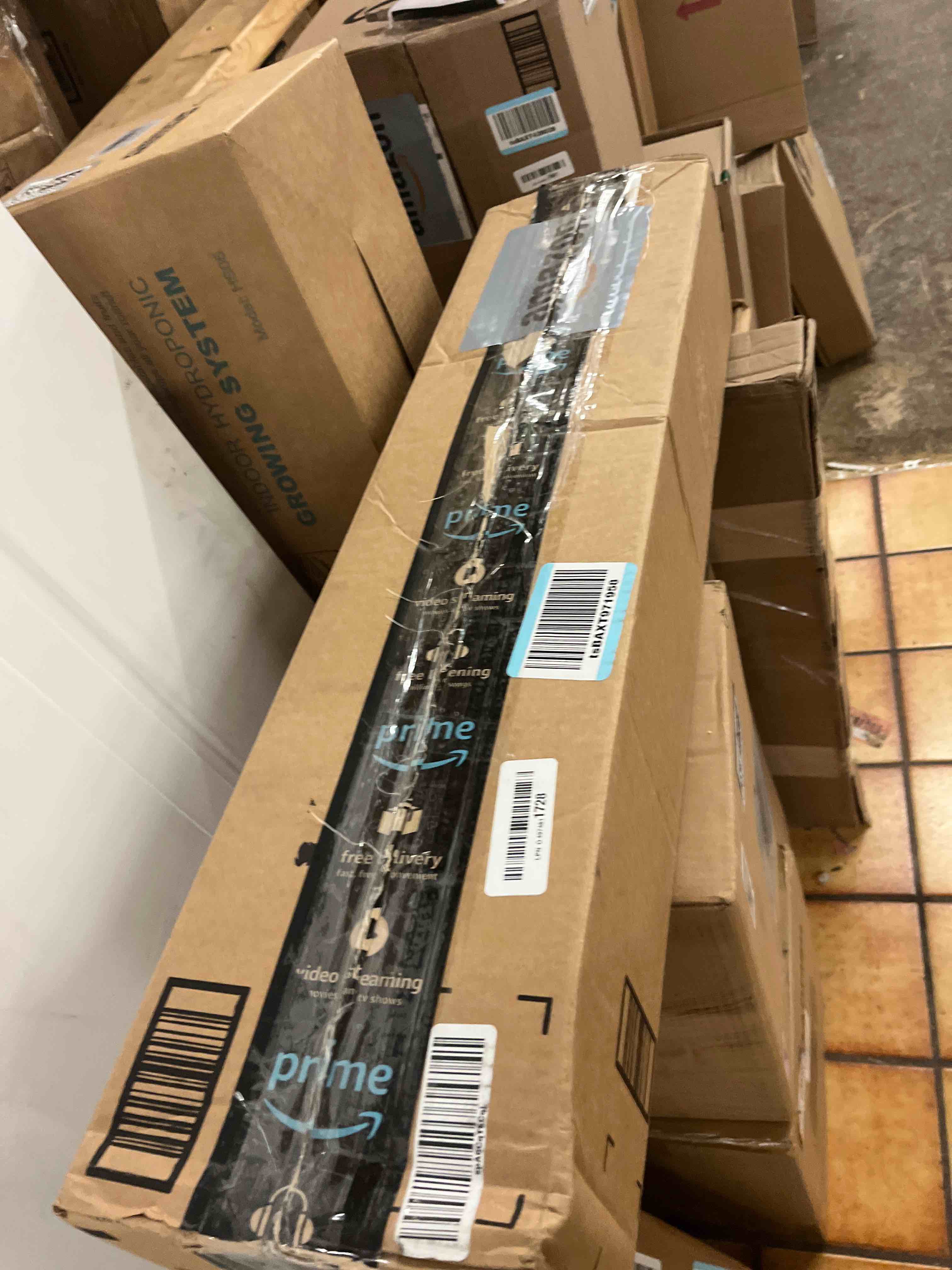 https://s3.amazonaws.com/lotting-images-prod/phillipi/GRA1829669_1777644110396.jpeg