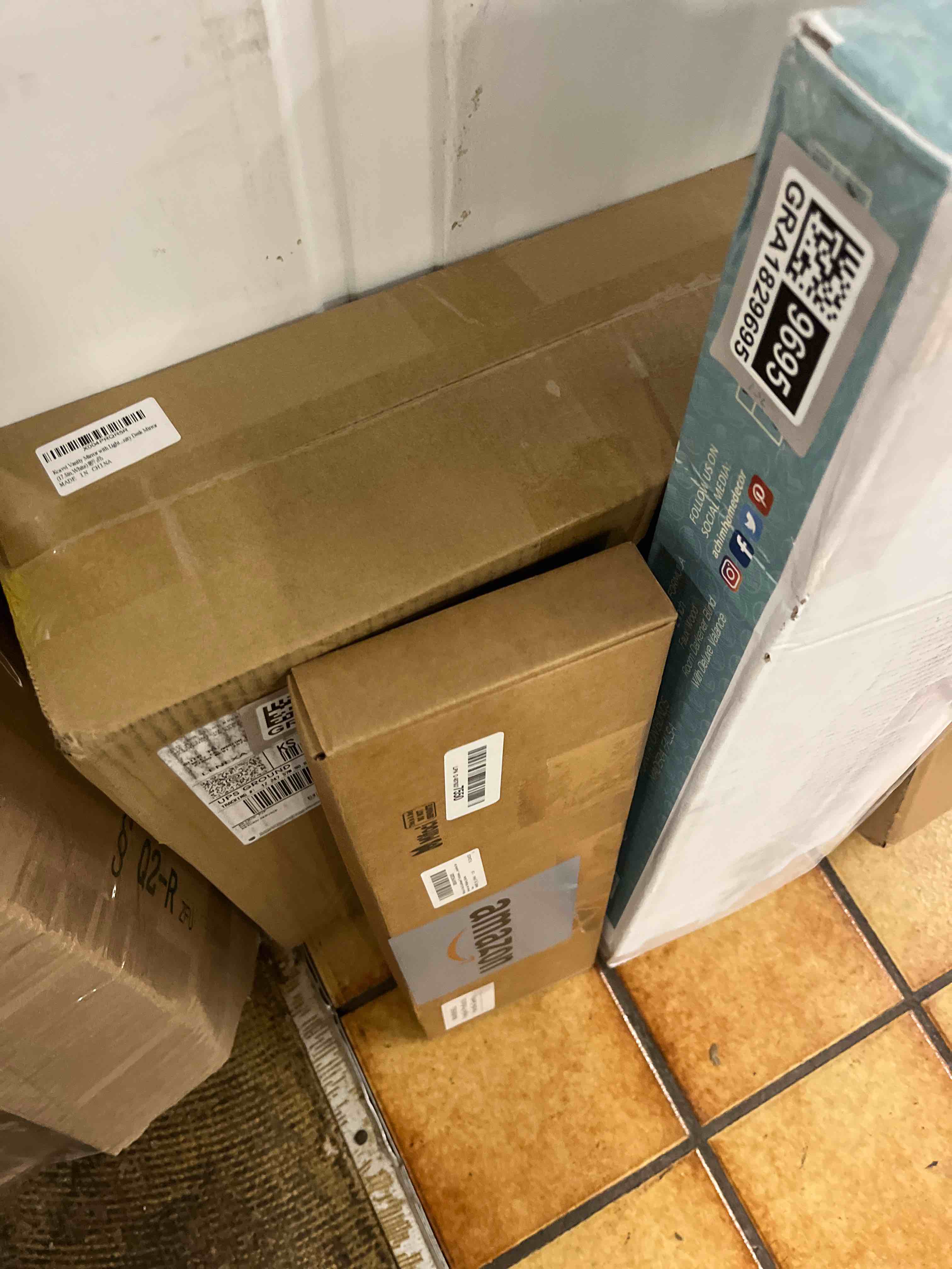 https://s3.amazonaws.com/lotting-images-prod/phillipi/GRA1829671_1777644200867.jpeg