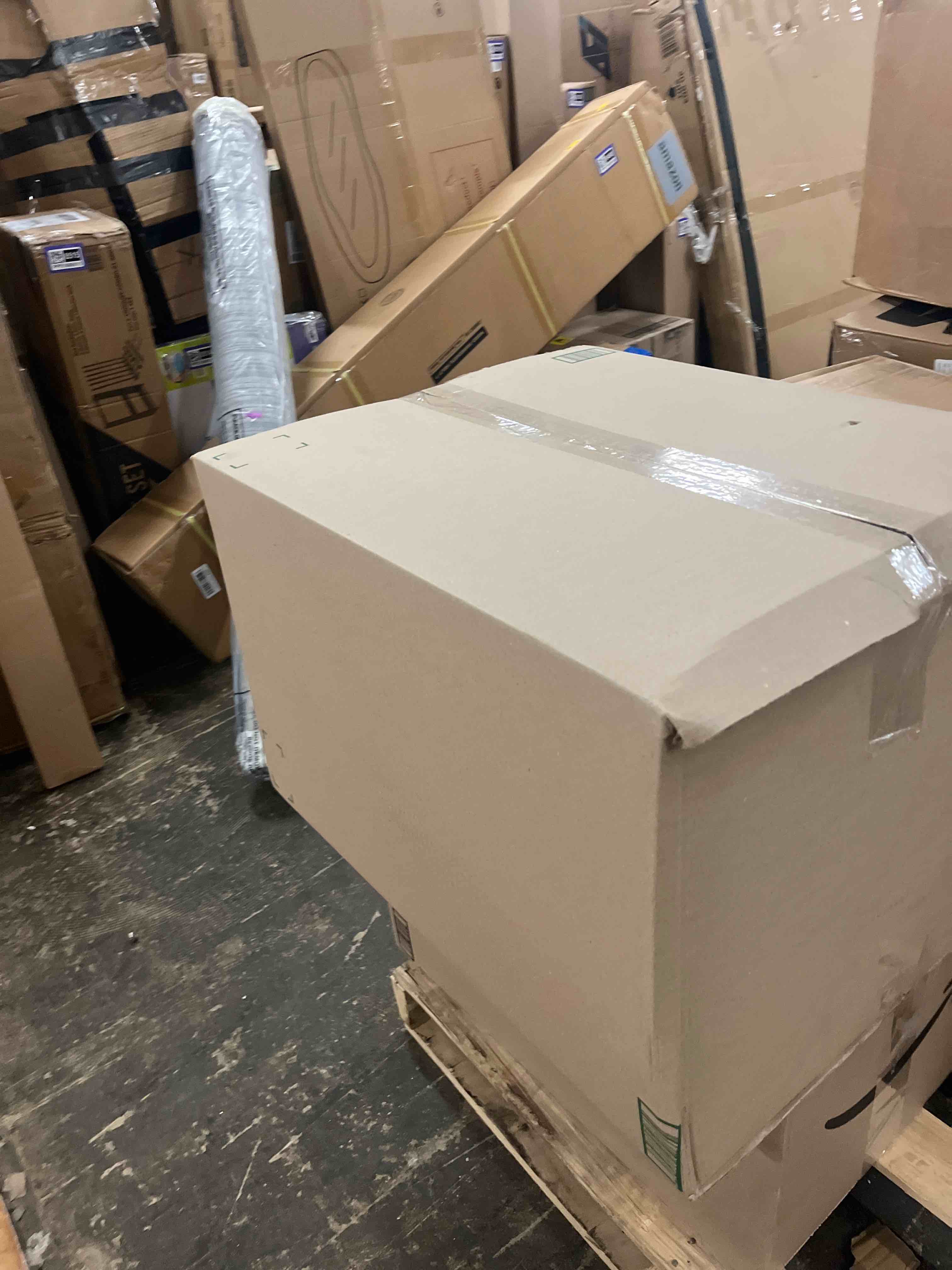 https://s3.amazonaws.com/lotting-images-prod/phillipi/GRA1829688_1777642668225.jpeg