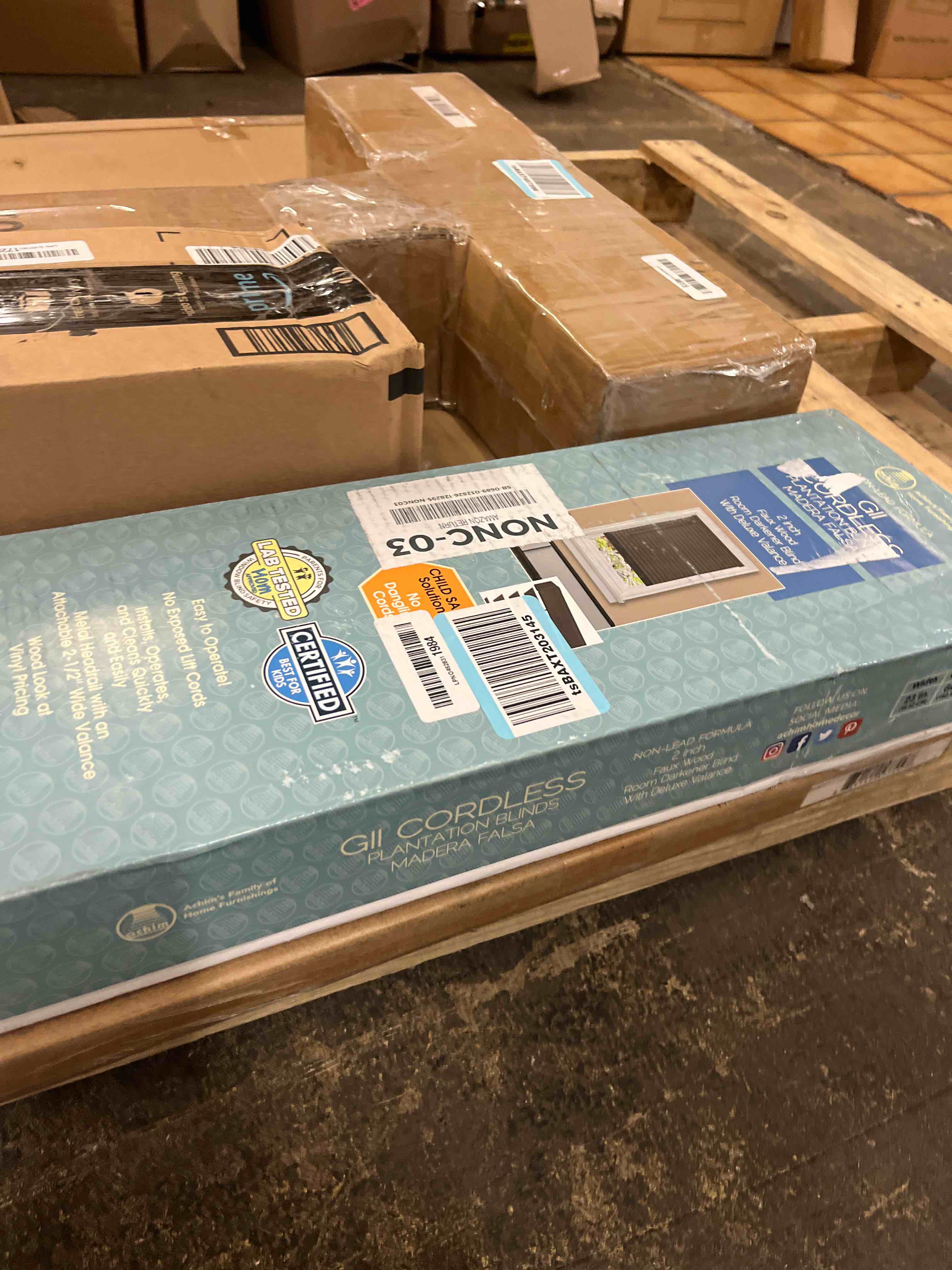 https://s3.amazonaws.com/lotting-images-prod/phillipi/GRA1829695_1777643568984.jpeg