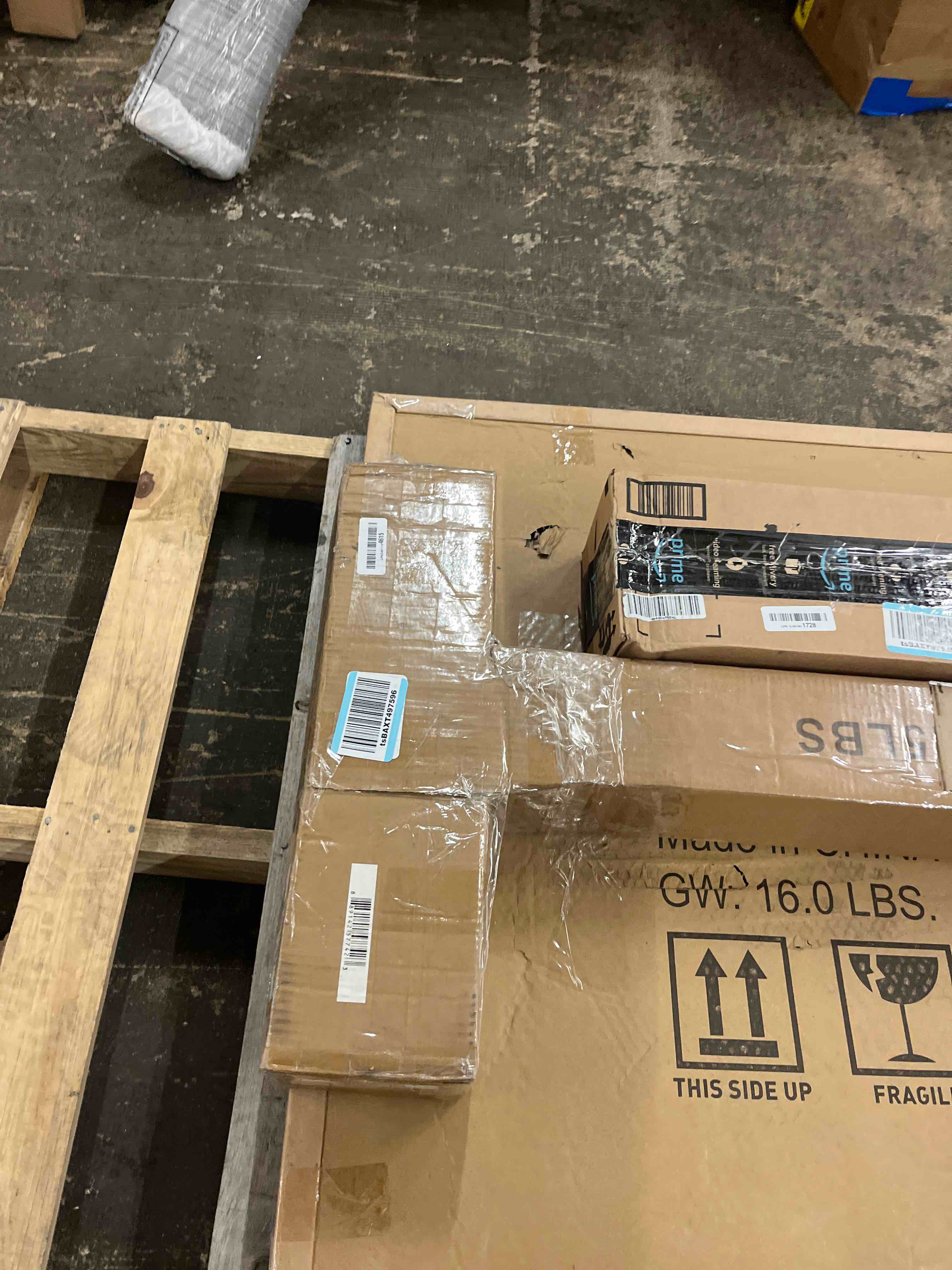 https://s3.amazonaws.com/lotting-images-prod/phillipi/GRA1829701_1777643919847.jpeg