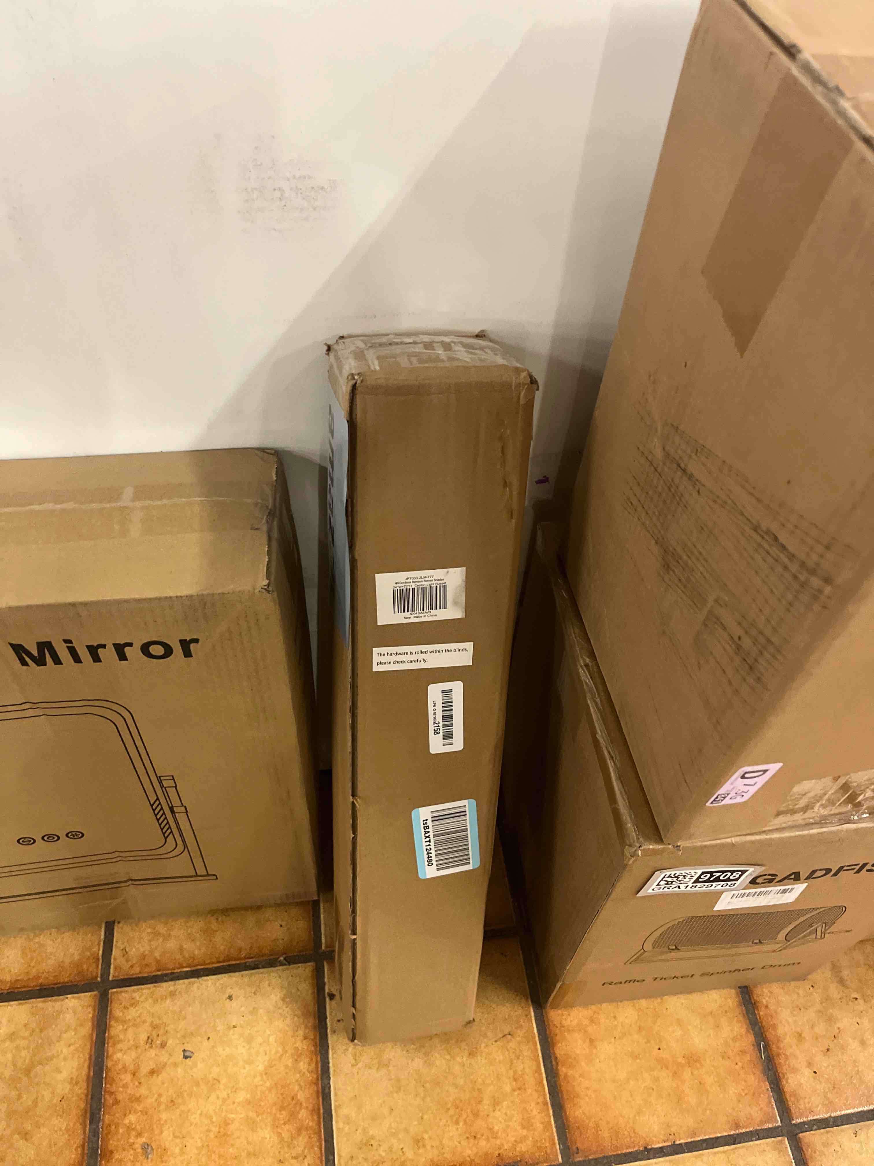 https://s3.amazonaws.com/lotting-images-prod/phillipi/GRA1829705_1777641980692.jpeg