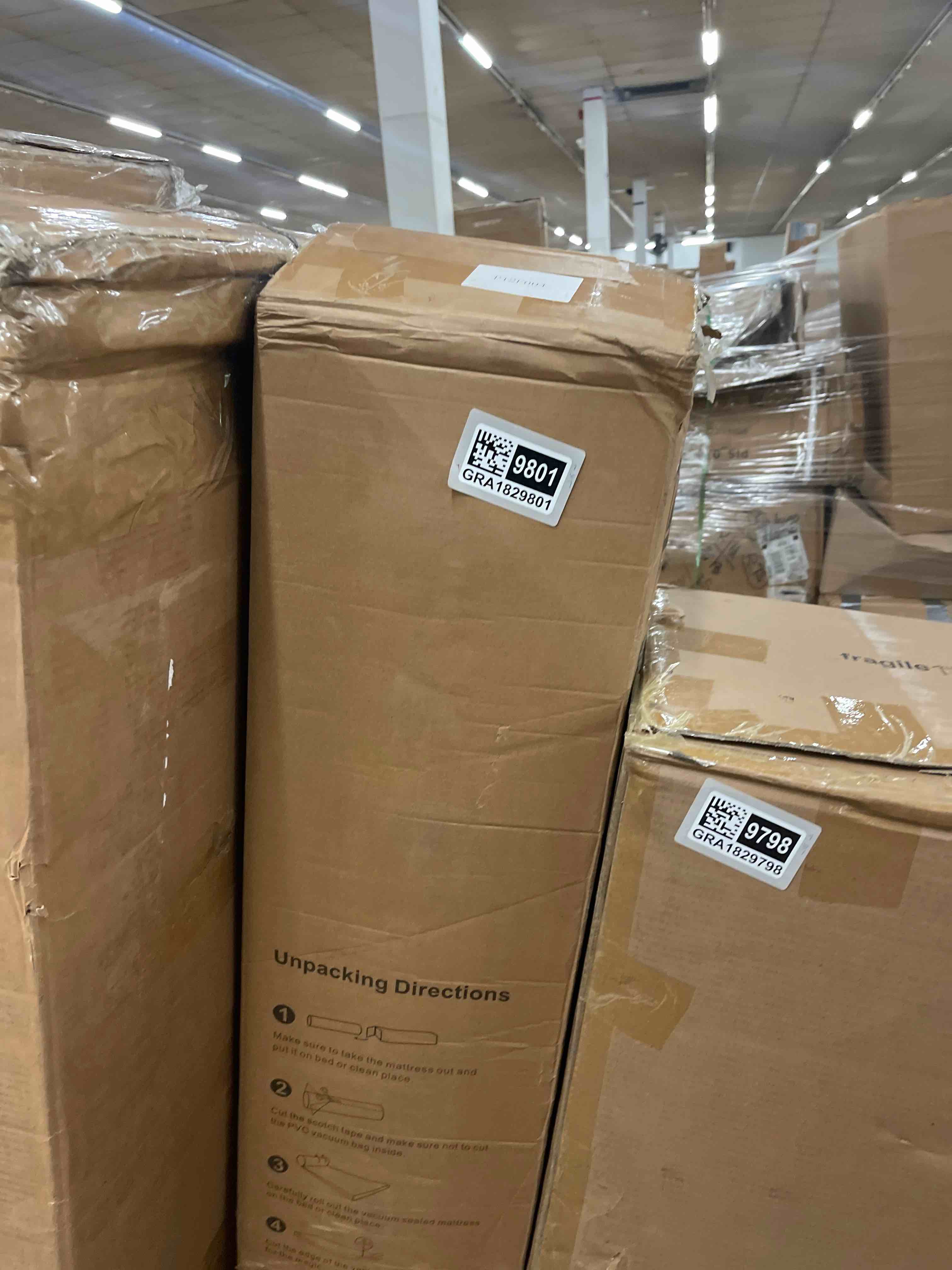 Condition photo showing New/Like New for profus full mattress, 12 inch full size mattress, memory foam mattress medium firm, individual pocket coils for motion isolation & edge support, certipur-us certified, hybrid mattress in a box