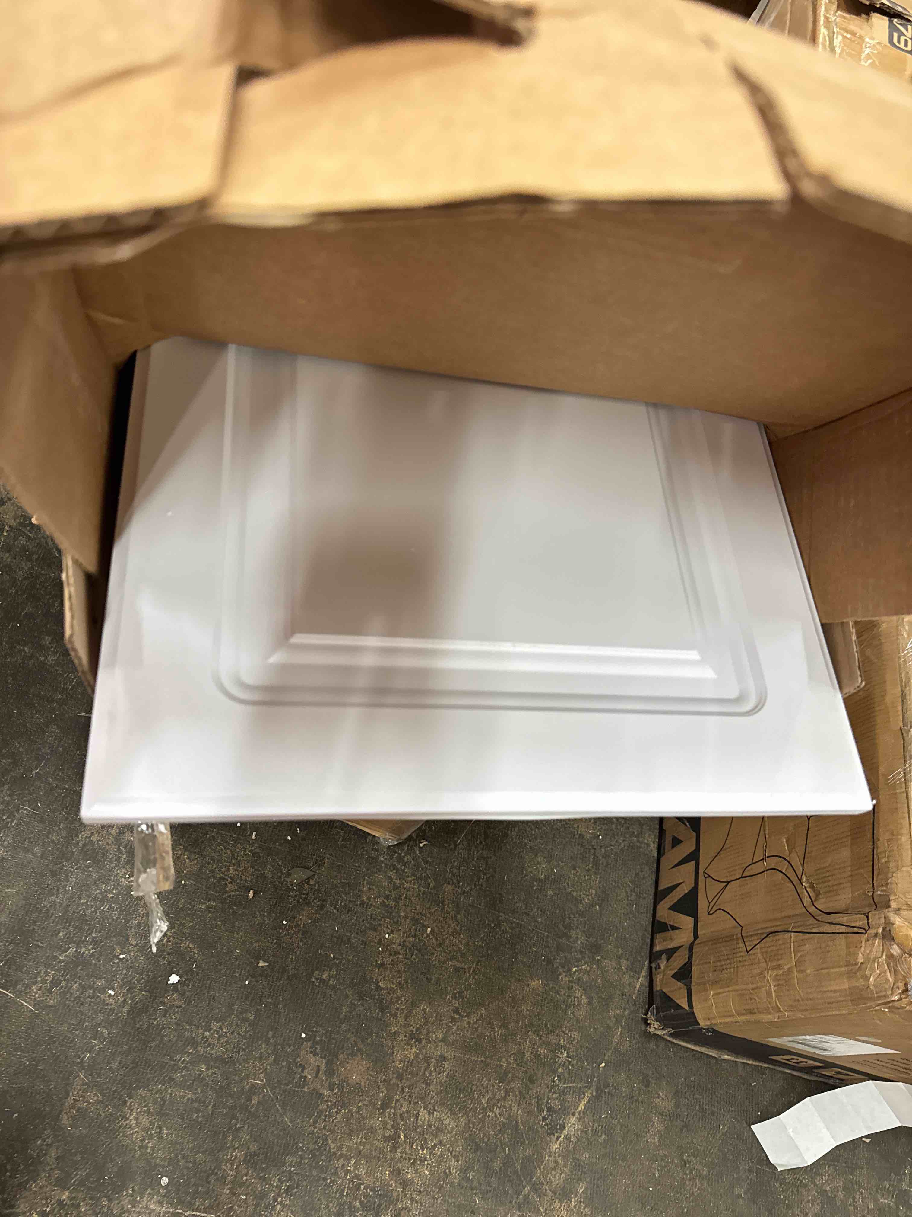 https://s3.amazonaws.com/lotting-images-prod/phillipi/GRA1829839_1778093878241.jpeg