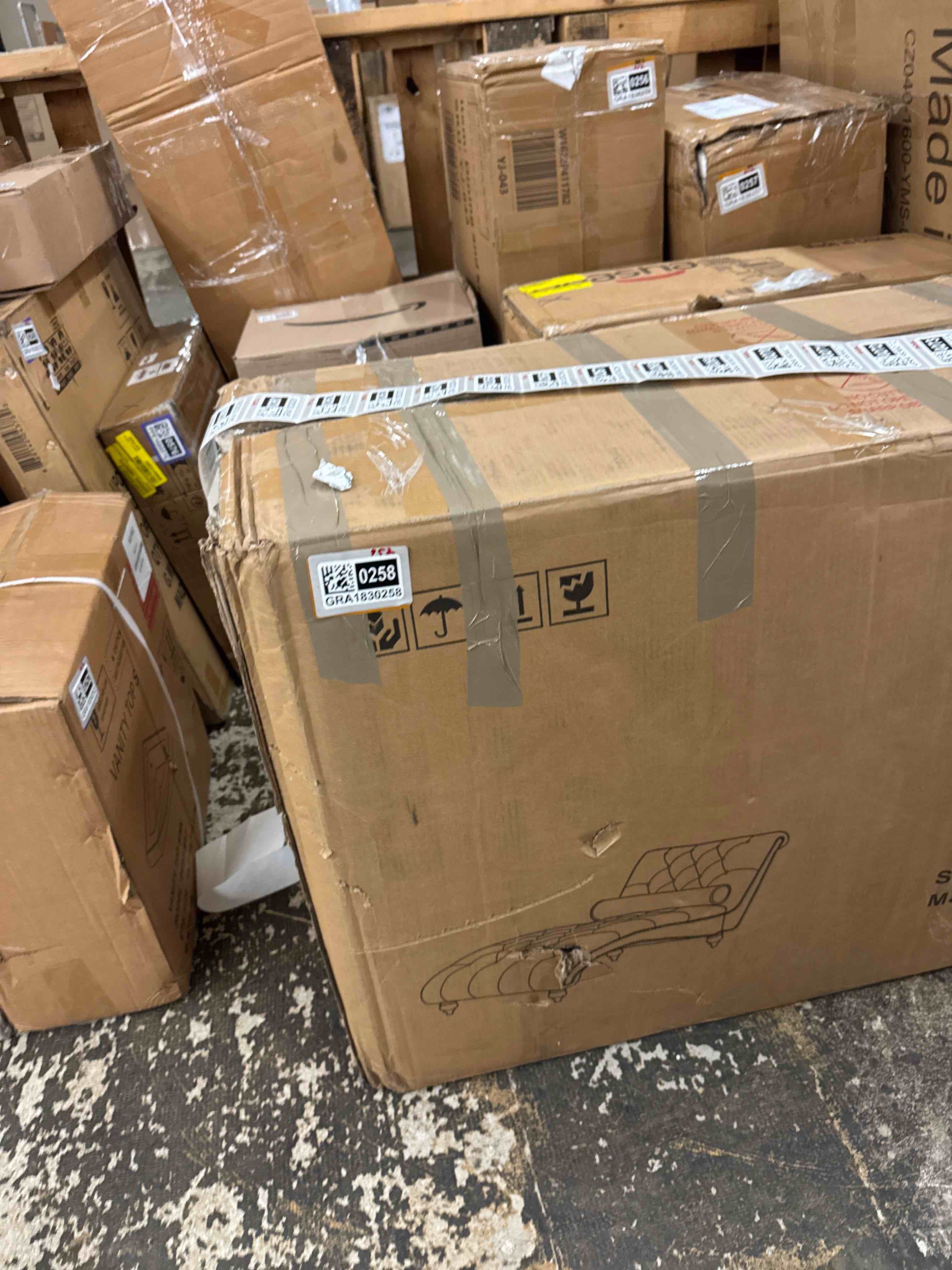 https://s3.amazonaws.com/lotting-images-prod/phillipi/GRA1830258_1780308890164.jpeg