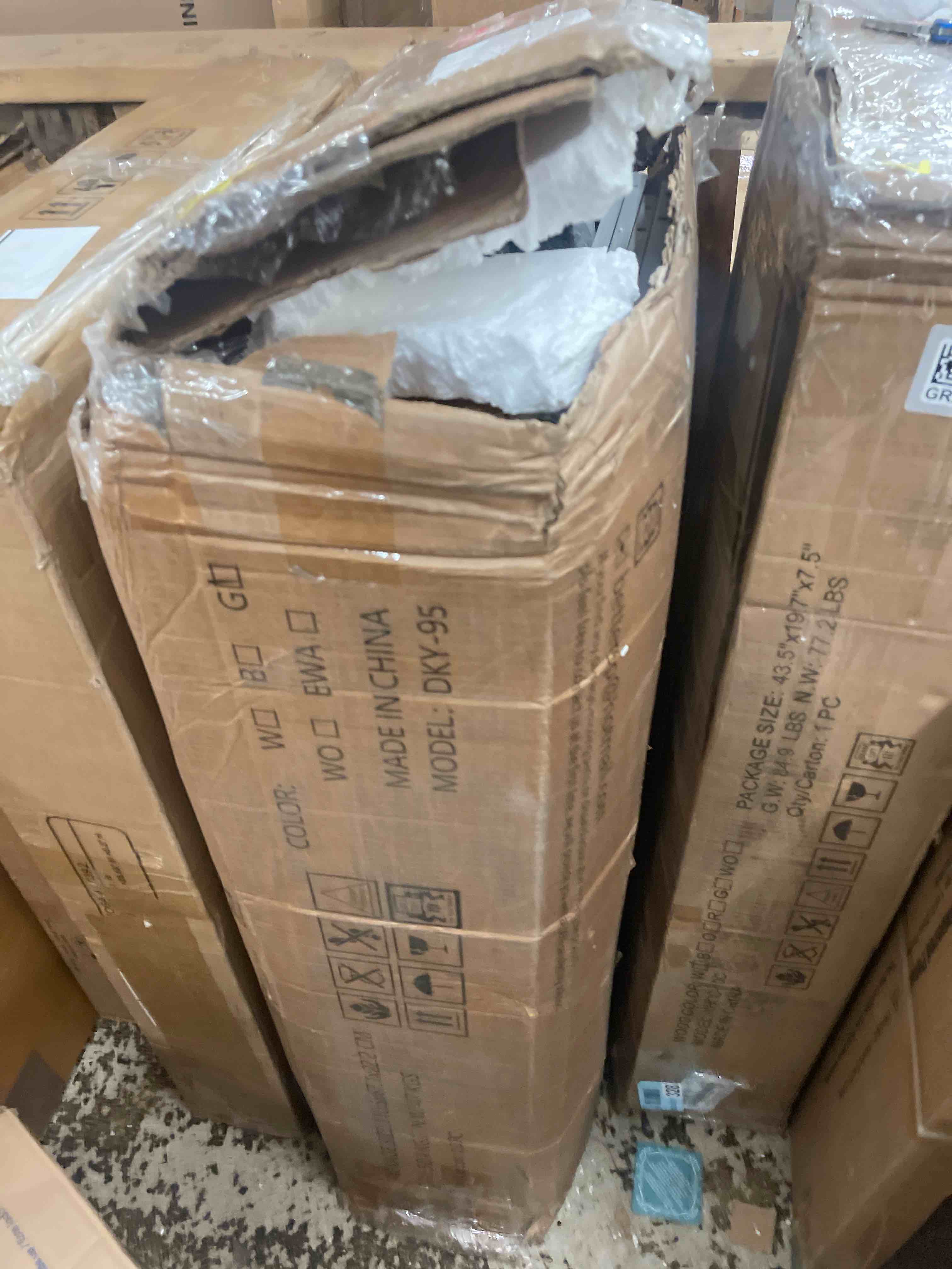 https://s3.amazonaws.com/lotting-images-prod/phillipi/GRA1830292_1780428669992.jpeg