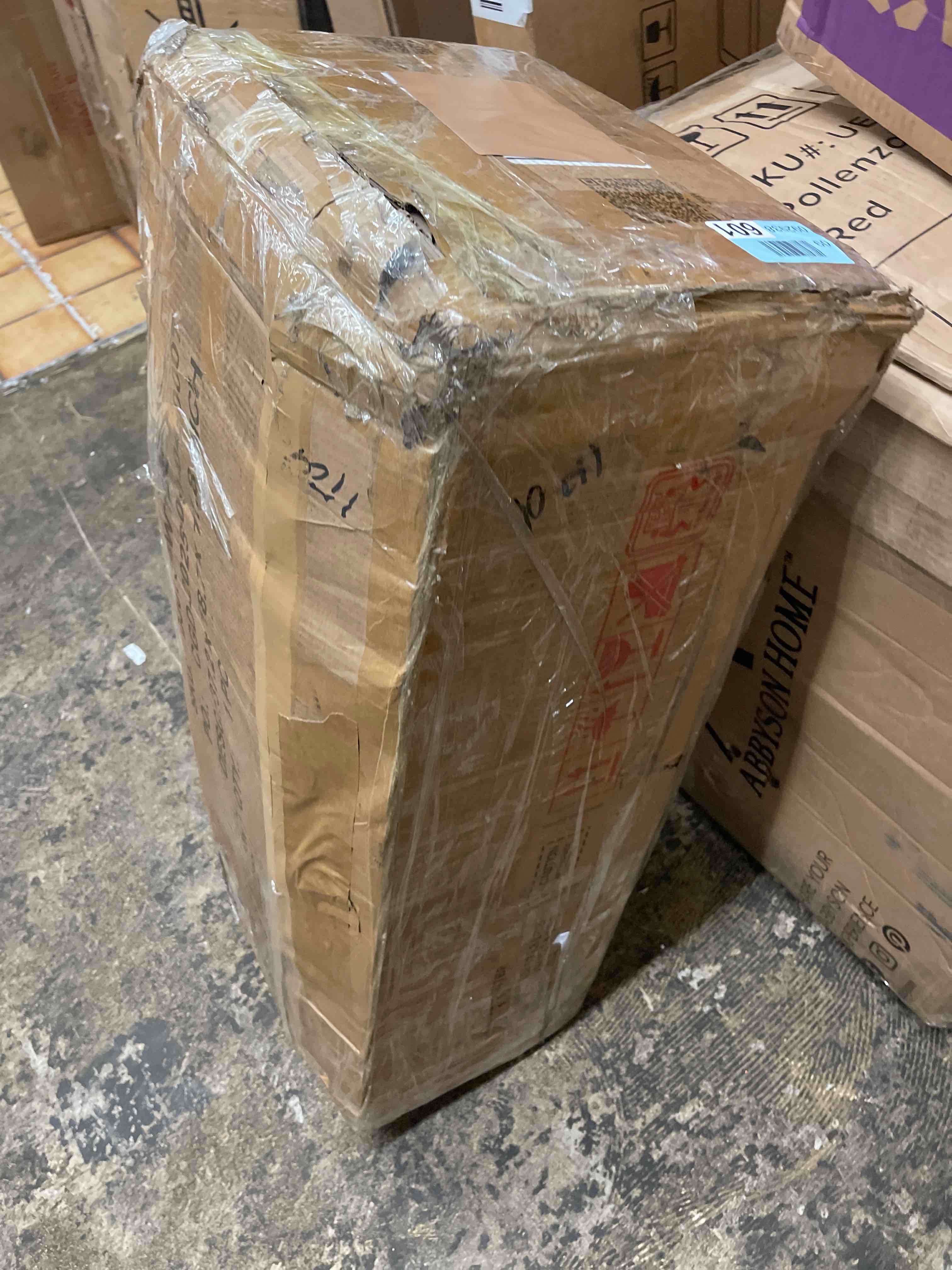 https://s3.amazonaws.com/lotting-images-prod/phillipi/GRA1830320_1780439304526.jpeg