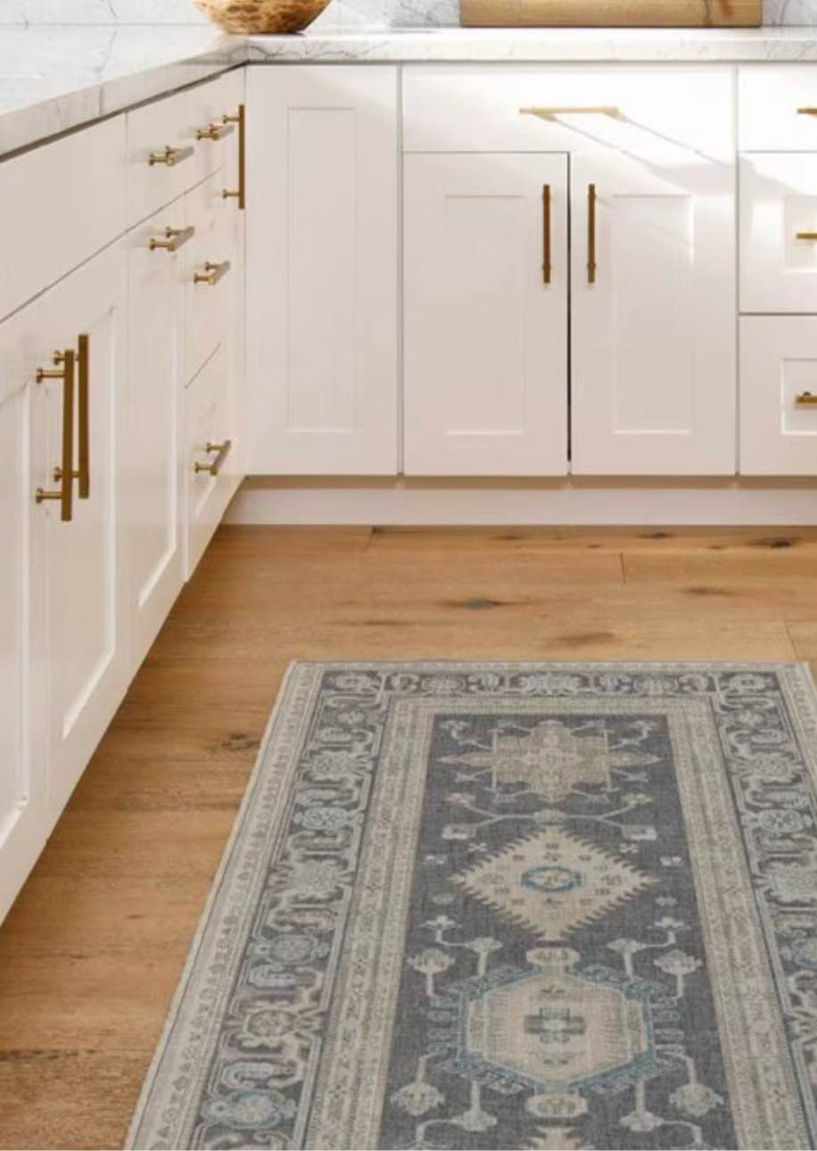 Condition photo showing New/Like New for ruggable cambria runner rug - perfect vintage washable rug for entryway hallway kitchen - pet & child friendly - stain & water resistant - abalone  (standard pad) 
