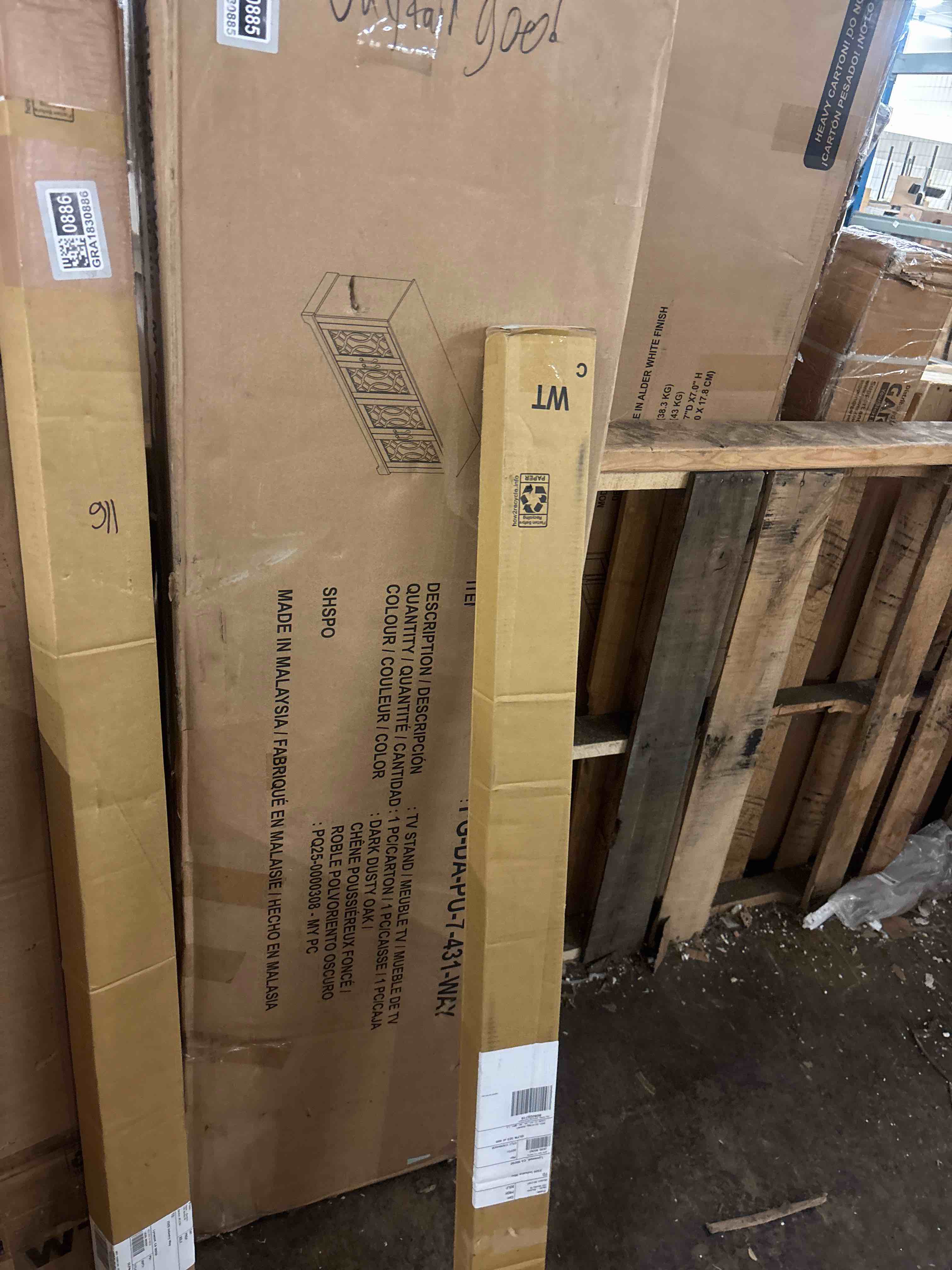 Condition photo showing New/Like New for coursey 1 inch cordless semi-sheer light filtering pleated shade