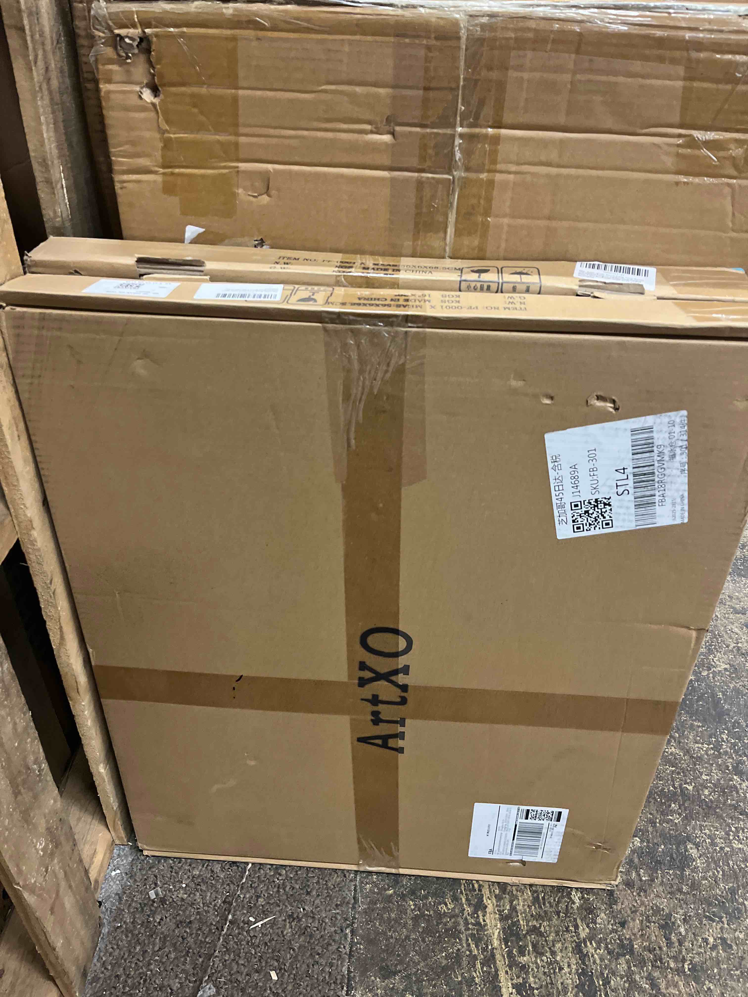 Condition photo showing New/Like New for ArtXO 16"x20" Picture Frame, Poster Frames with Polished Plexiglass and Back Cover,Hanging Photo Frame Wall,Bronze Ornate Gold Frame & Aquamarine