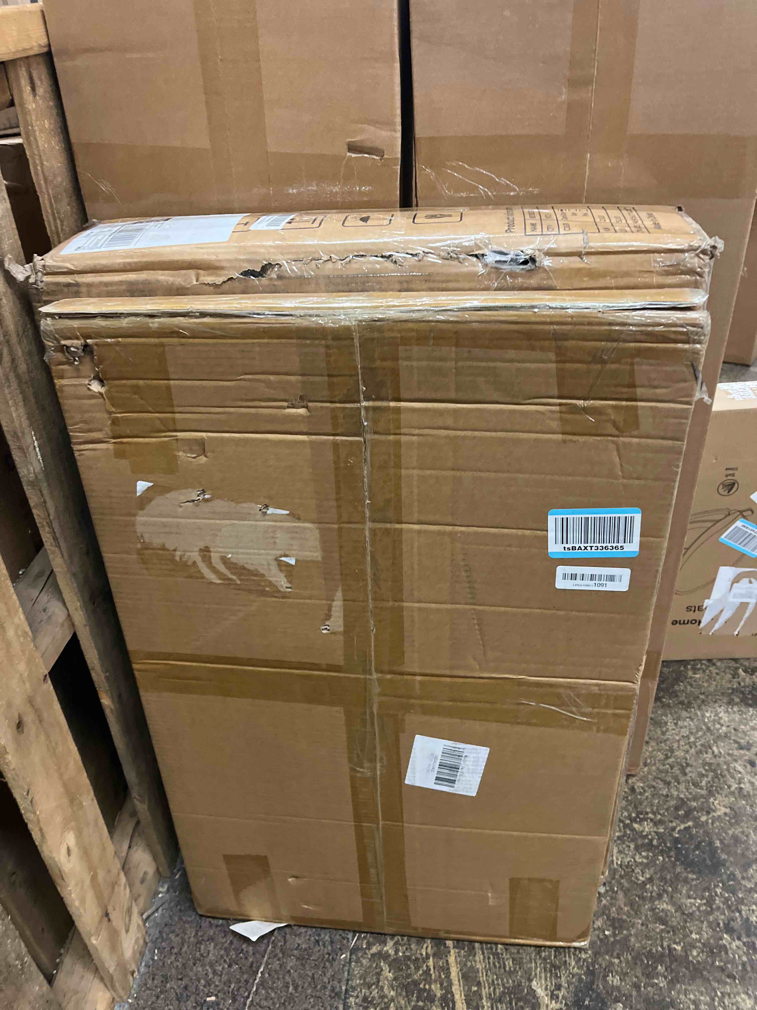 Condition photo showing New/Like New for Oval Coffee Table Low Table with 4 Solid Wood Sturdy Legs, Floor Table Desk for Sitting on The Floor, Storage and Living Room Furniture (Black)