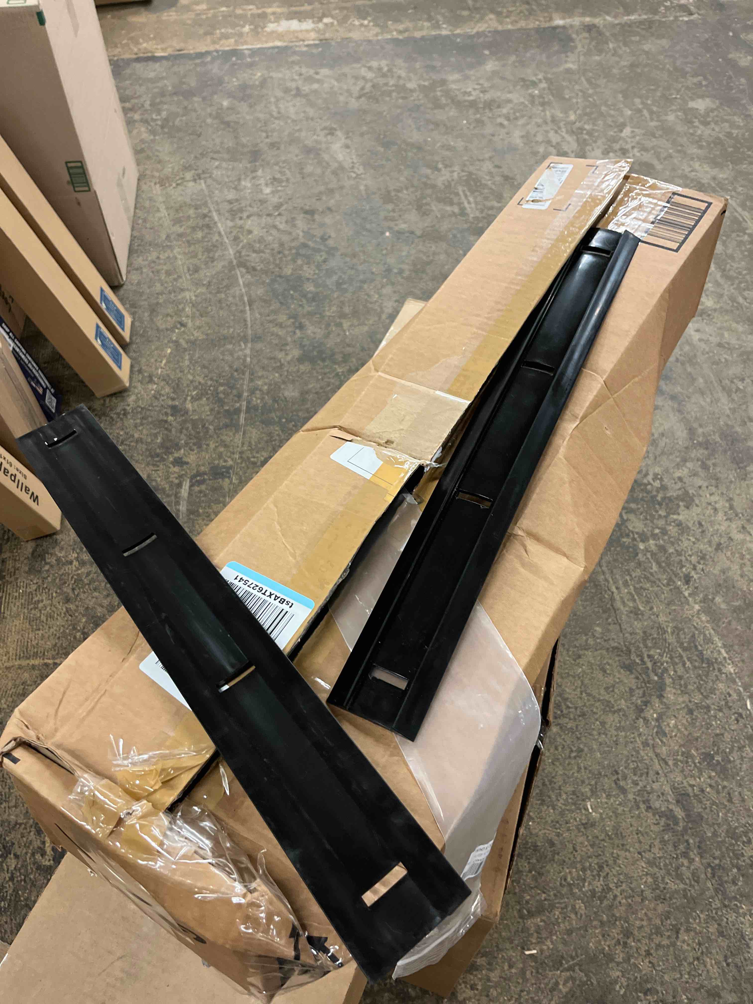 Condition photo showing New/Like New for Replacement Scraper Blade 731-1033 for MTD Snow Blower Throwers, Snow Shovel Wear Strip Replacement 731-0722, 731-0778, 731-0778A, 731-0812 Compatible with All 20-Inch and 21-Inch MTD Snow Throwers