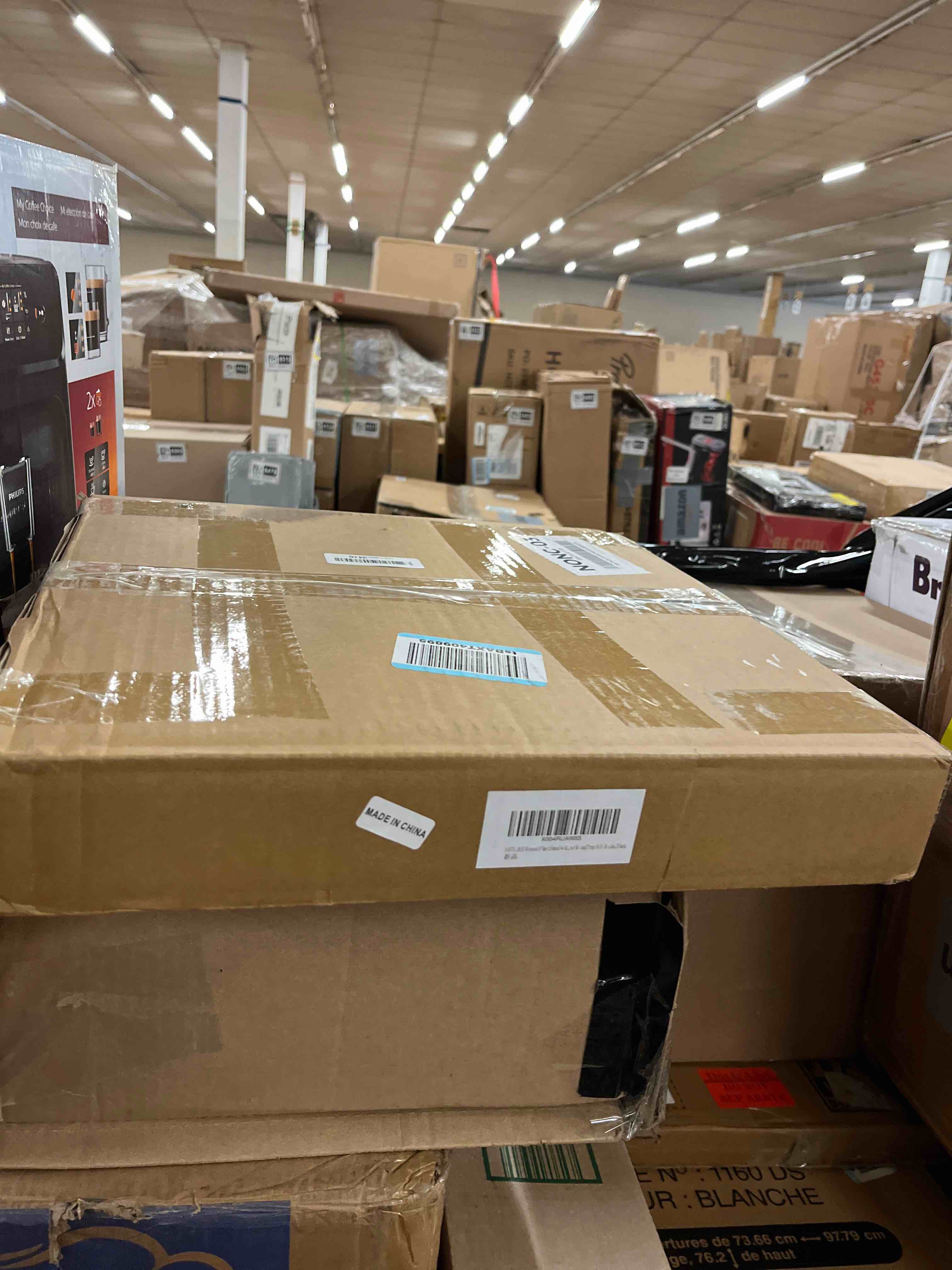 Condition photo showing New/Like New for ARTLINE Round Plant Stand with Lockable Wheels, Heavy Duty for Indoor Outdoor, Large Rolling Dolly Planter Caddy on Casters to Carry Potted Flower Pot, Round Metal Tray NO Holes, Black