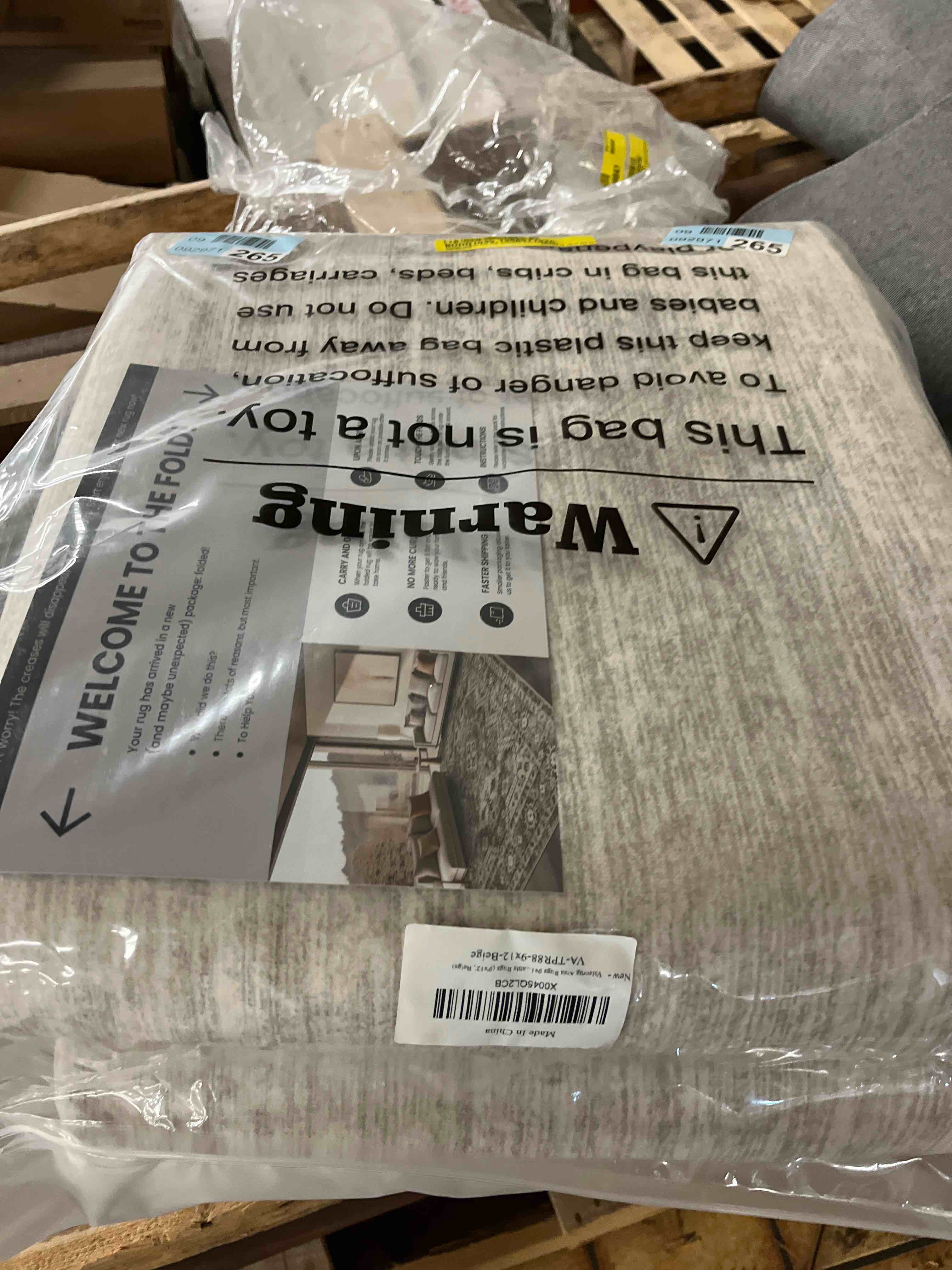 Condition photo showing New/Like New for Valenrug Area Rugs 9x12 feet Living Room - Stain Resistant 9x12 Area Rugs for Living Room, Non Slip Backing Printed Rugs for Bedroom, Folable Machine Washable Rugs (9'x12', Beige)