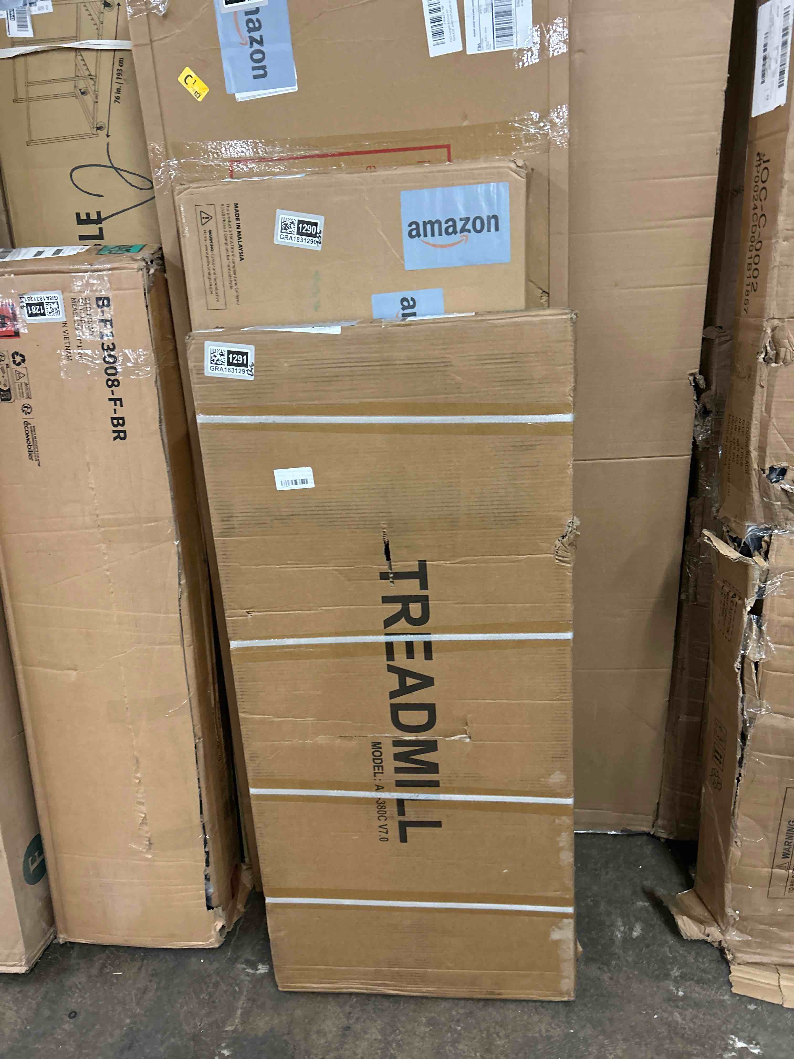 Condition photo showing New/Like New for SereneLife Treadmills for Home with 13% Manual Incline Treadmill, 3.5HP - Compact Digital Portable Foldable Treadmill with Speakers, Bluetooth, App Sync, Heart Rate Monitor, for Walking, Running, Gym