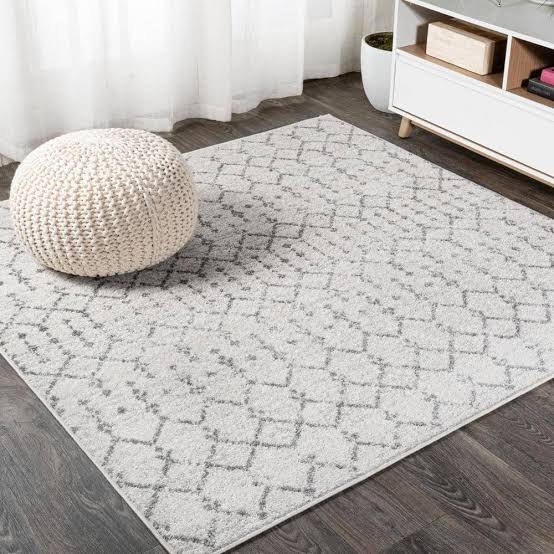 Condition photo showing New/Like New for JONATHAN Y Boho Vintage Diamond Cream/Gray Indoor Area Rug 8X10 ft, Moroccan Hype for Living Room, Bedroom, Kitchen, Office, Easy-Cleaning, High Traffic, Pet-Friendly, Non-Shedding (MOH101B-8)