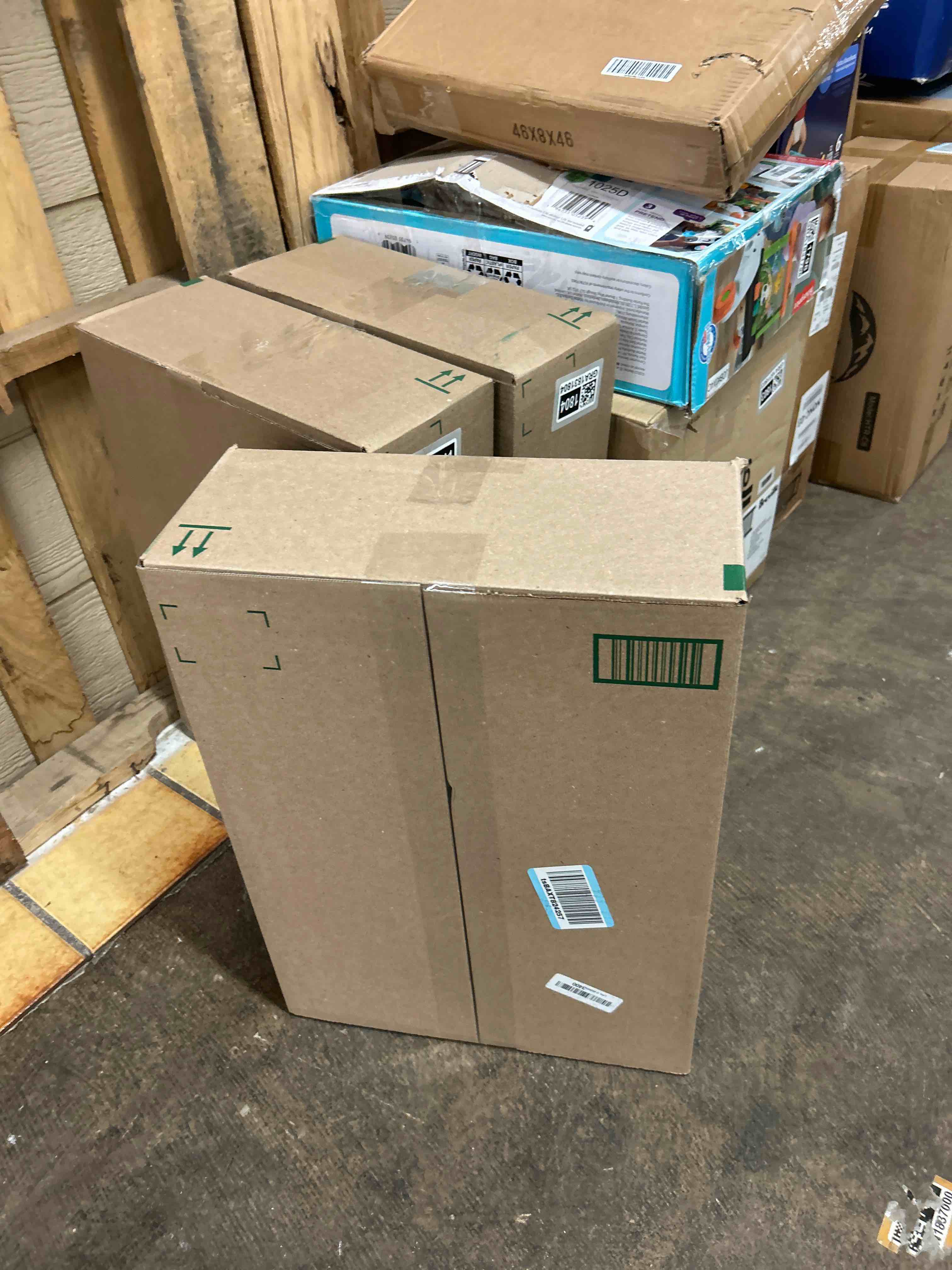 Condition photo showing New/Like New for global industrial divider for wire shelves, 21"d x 8"h