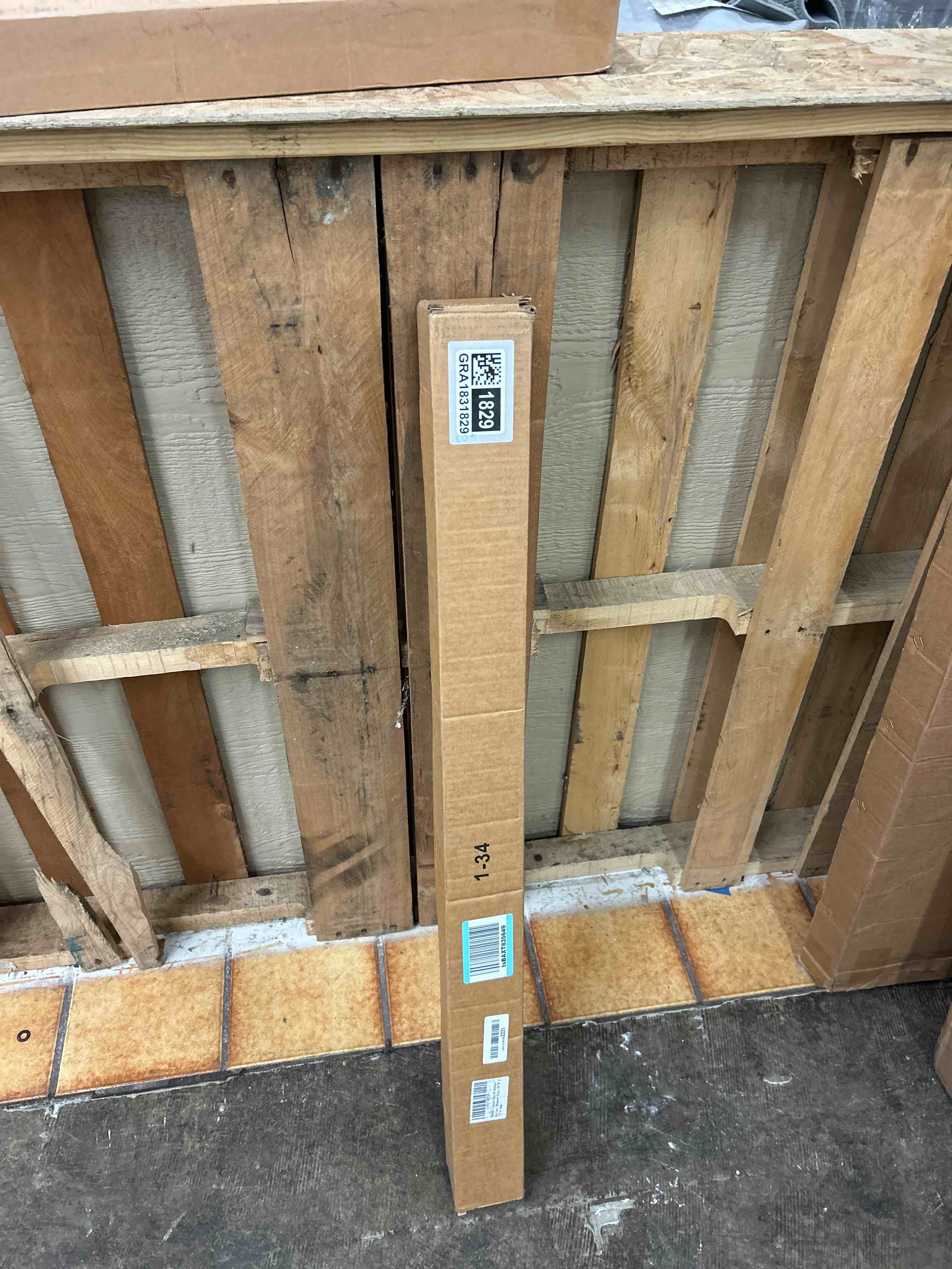 Condition photo showing New/Like New for blackout roller shades blinds cordless for windows pull down room darkening door blinds with thermal insulated easy to install for living room,bedroom,home,office bathroom grey 34" w x 72" h