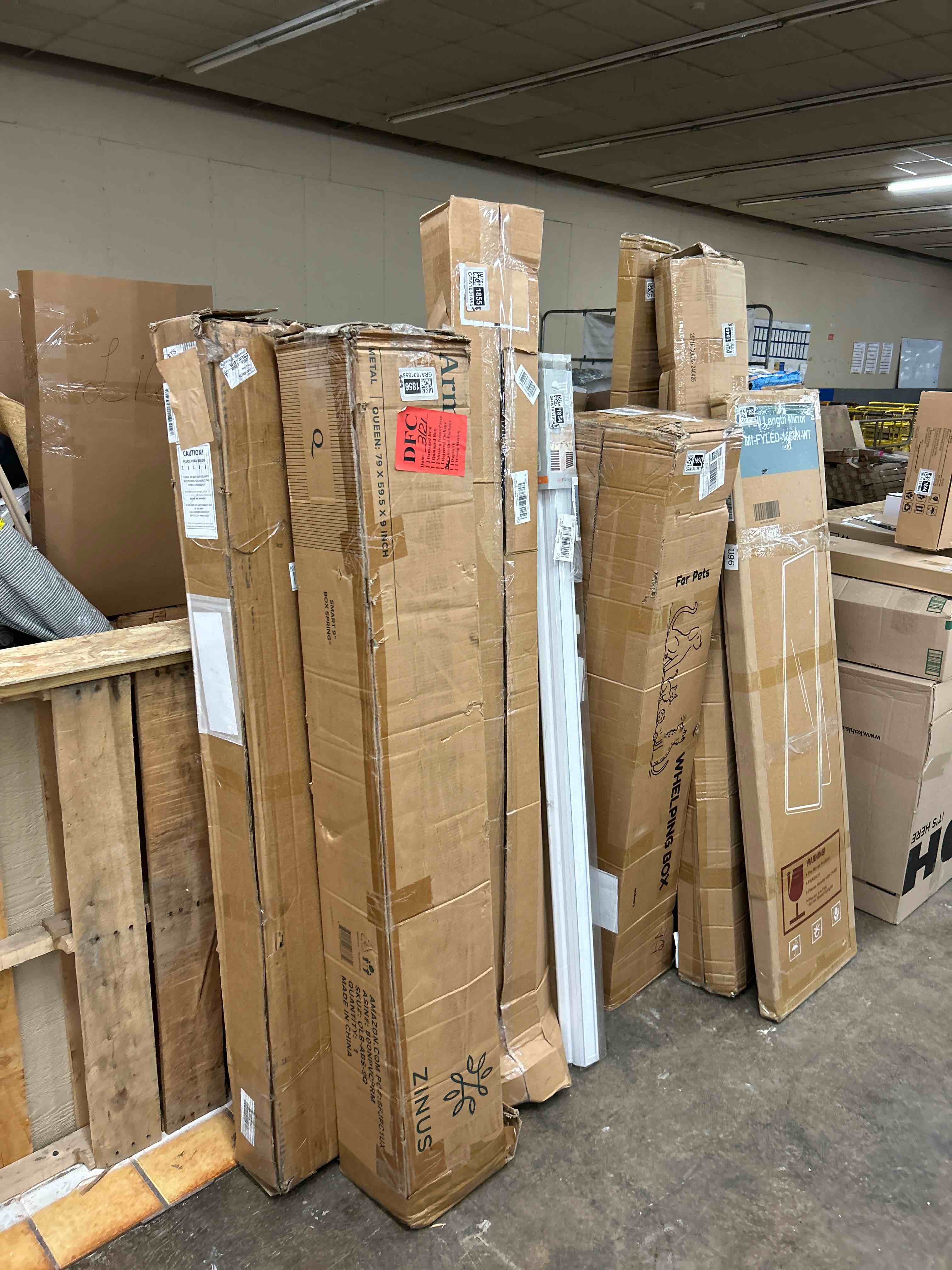 Condition photo showing New/Like New for sleep master smart box spring, queen