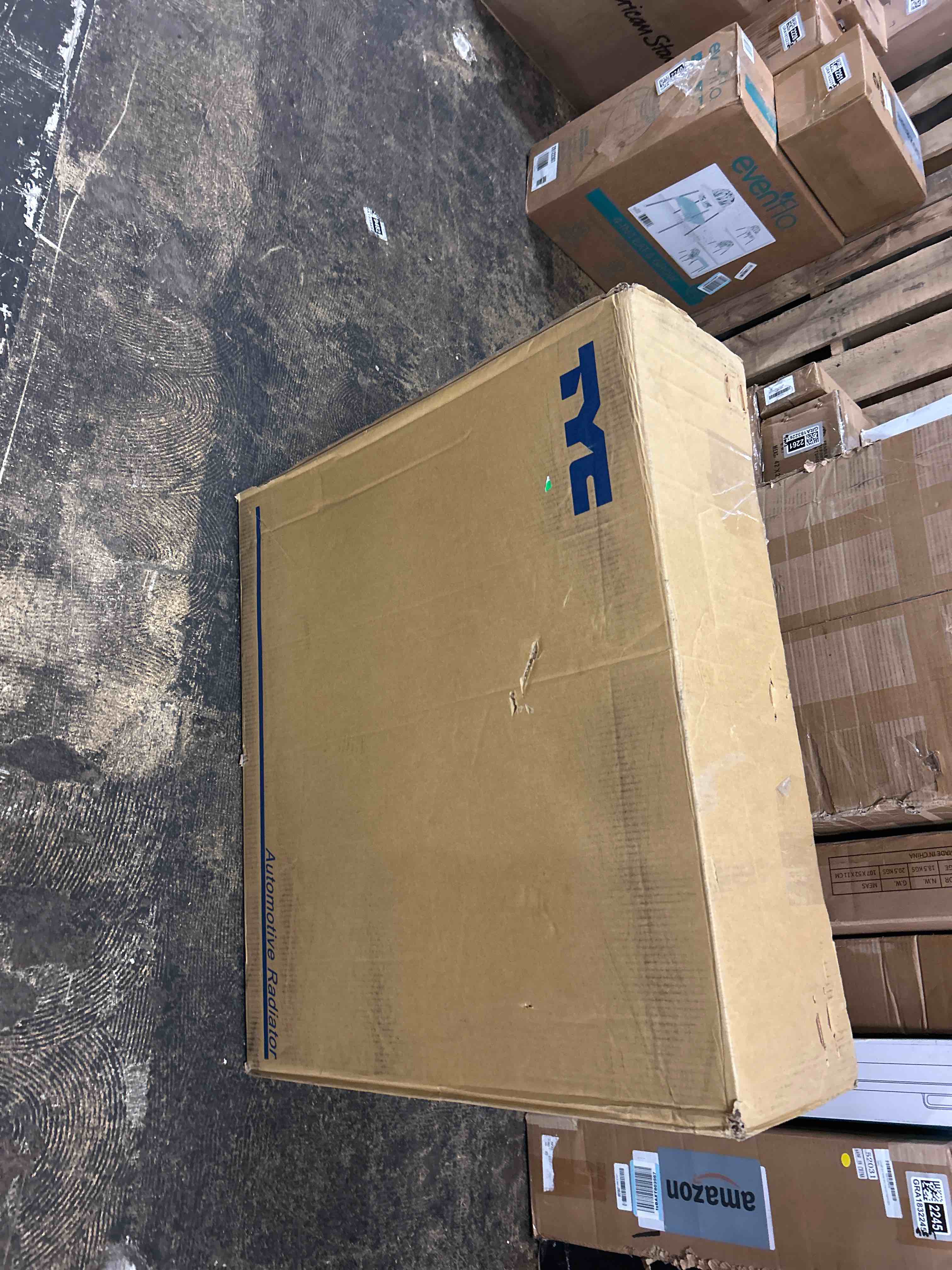 Condition photo showing New/Like New for tyc 13200 radiator compatible with 2011-2016 jeep grand cherokee