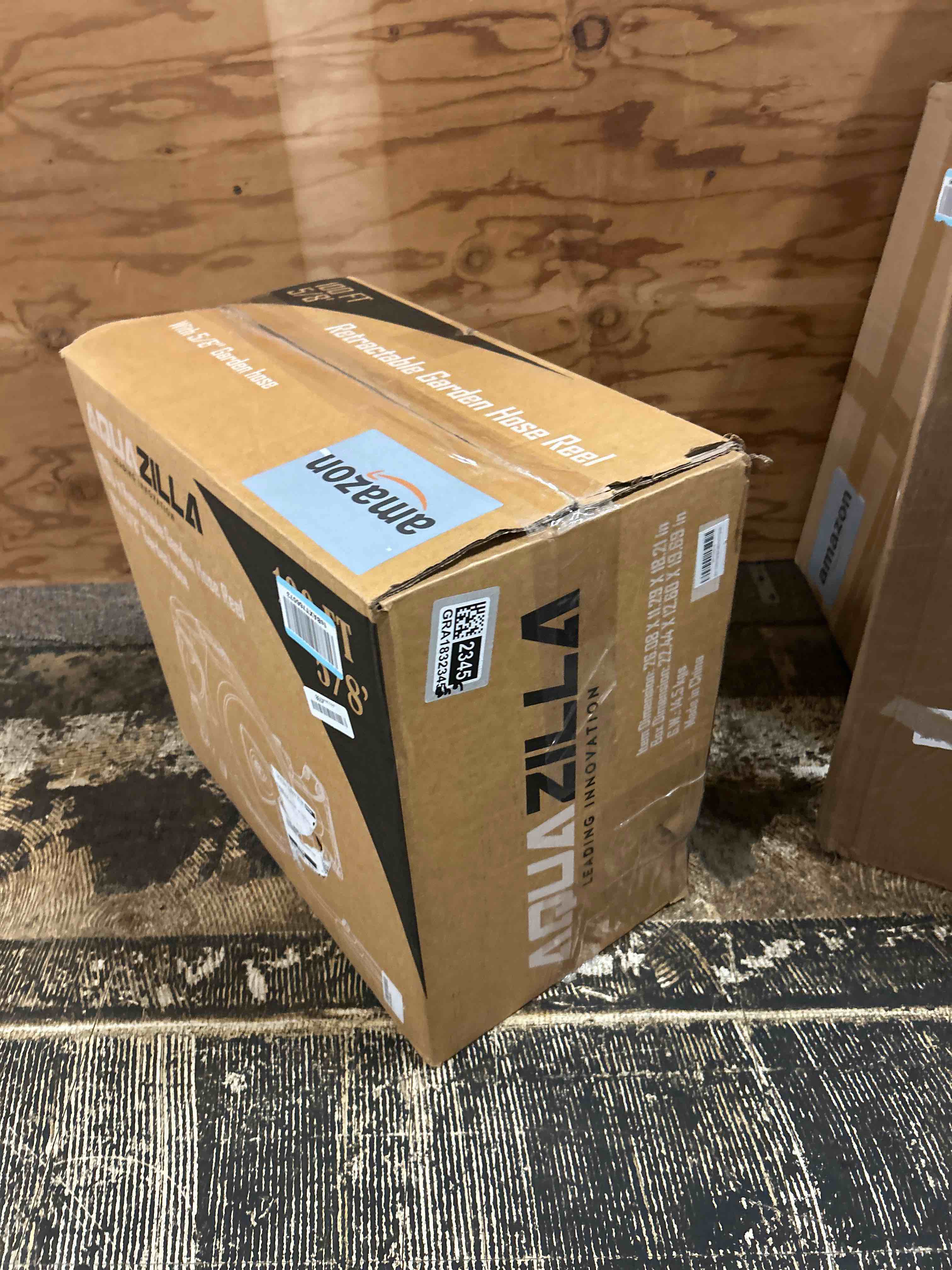 Condition photo showing New/Like New for retractable garden hose reel - 5/8 in x 100 ft automatic wall mount heavy duty automatic water hose reel with 9 patterns nozzle, kink-resistant hose, 180° swivel, auto-lock for outdoor watering