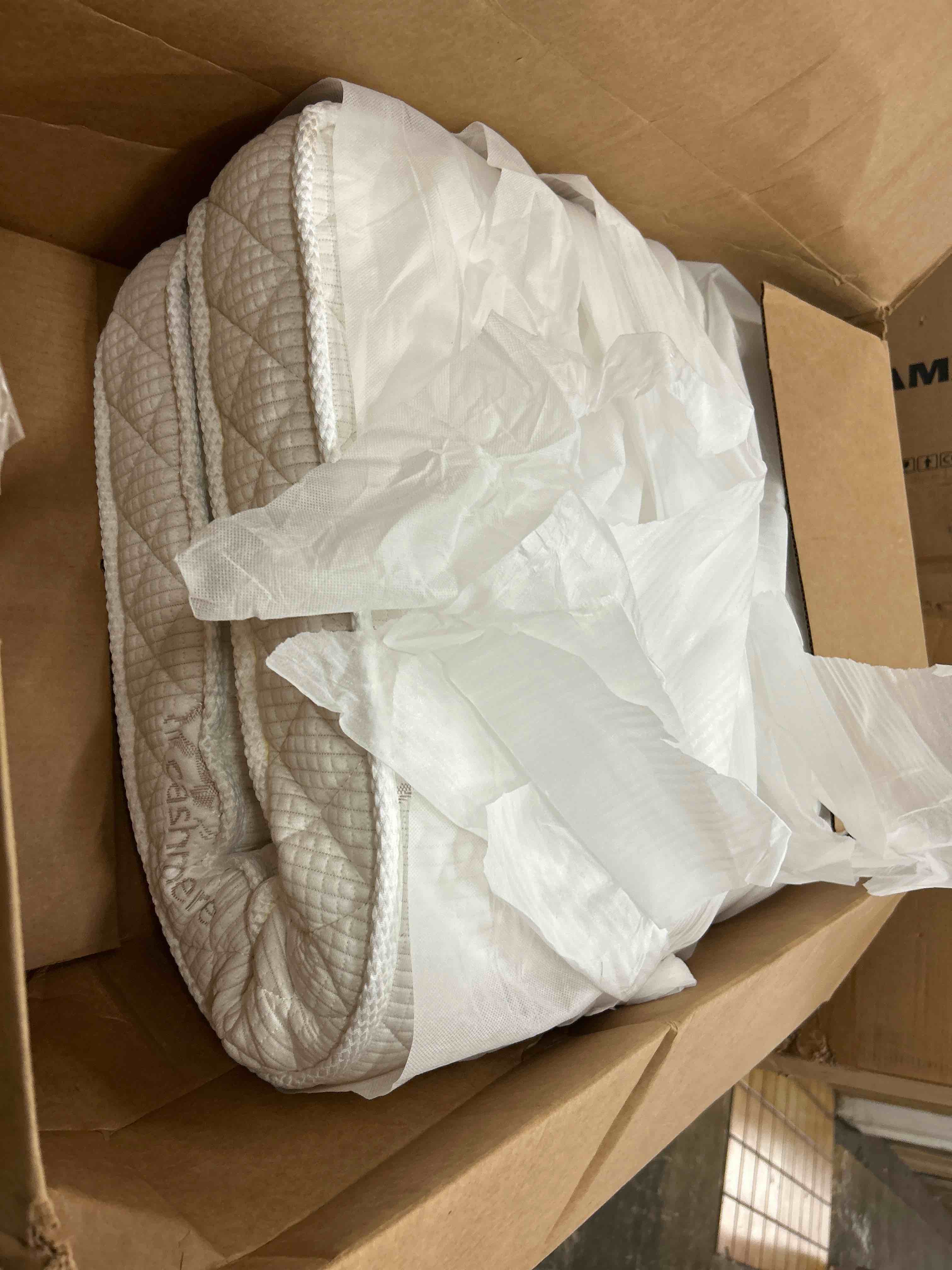 Condition photo showing New/Like New for letmxiu premium crib & toddler mattress,100% knitted fabric, premium fleece surface-hypoallergenic, 5" thick firm soft crib mattress, non-toxic - fits standard cribs & toddler beds