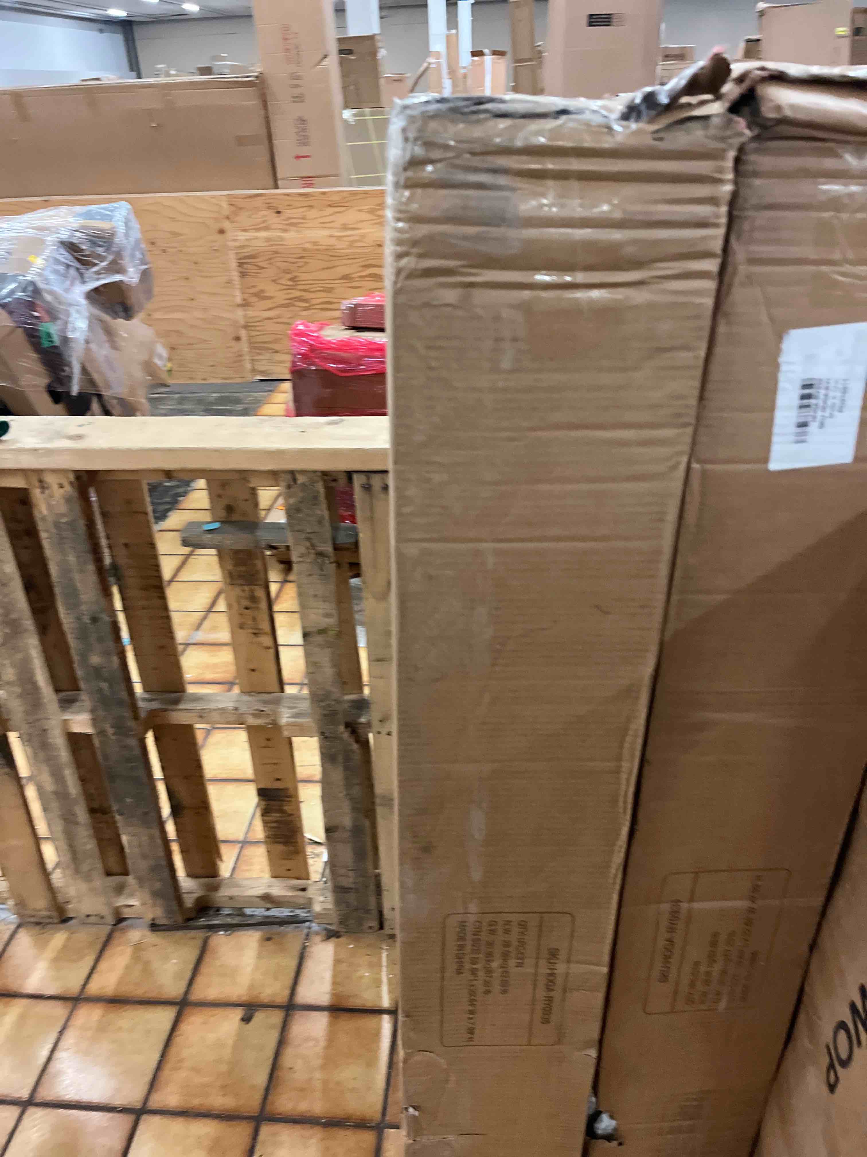 https://s3.amazonaws.com/lotting-images-prod/phillipi/GRA1832587_1776269846302.jpeg