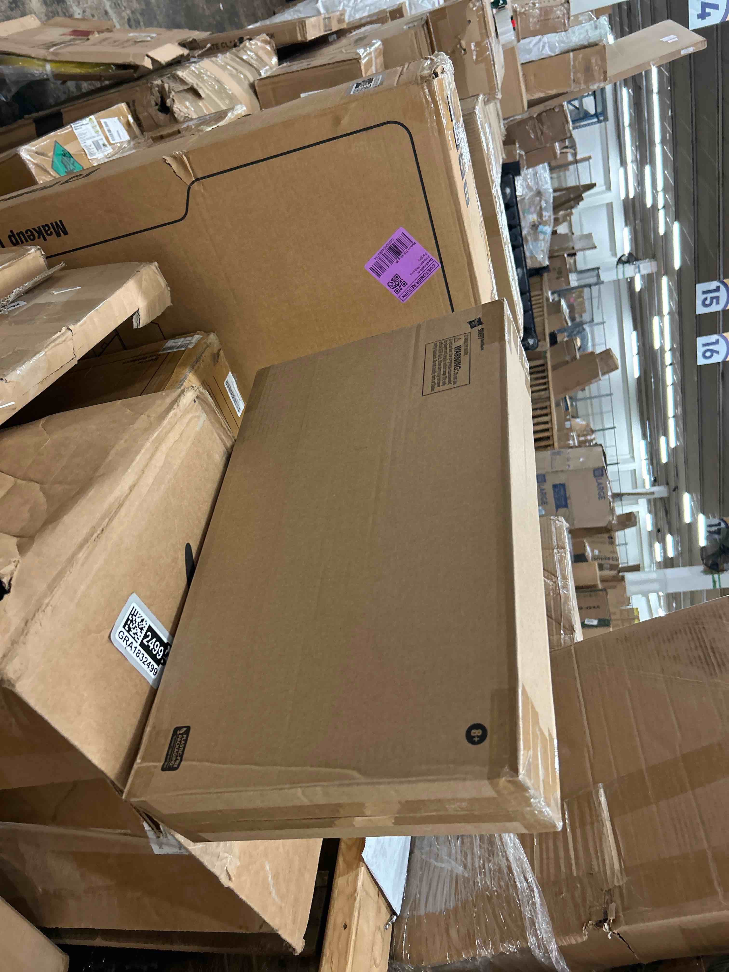 https://s3.amazonaws.com/lotting-images-prod/phillipi/GRA1832622_1776284661898.jpeg