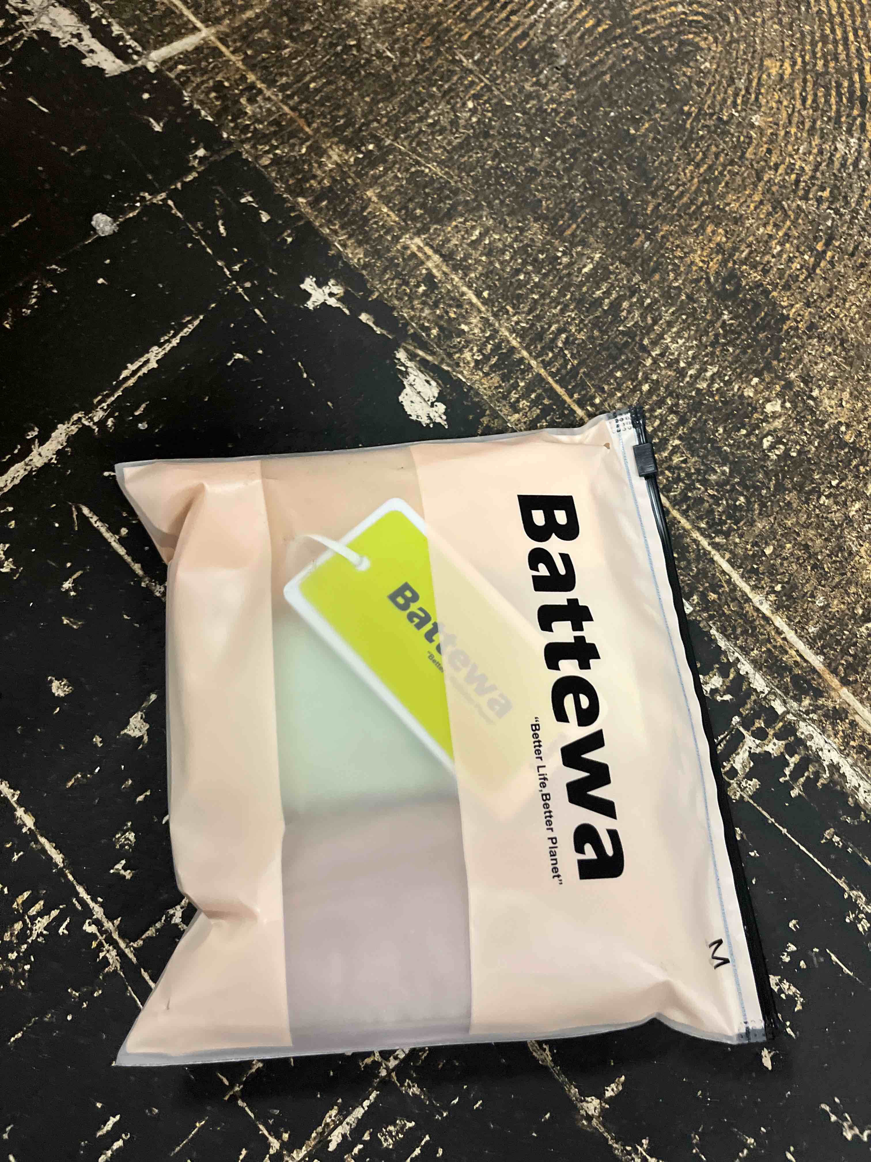Condition photo showing New/Like New for battewa incontinence underwear for women,leak proof underwear washable absorbency cotton panties bladder leakage protective 50ml(3color,medium,3-pack)