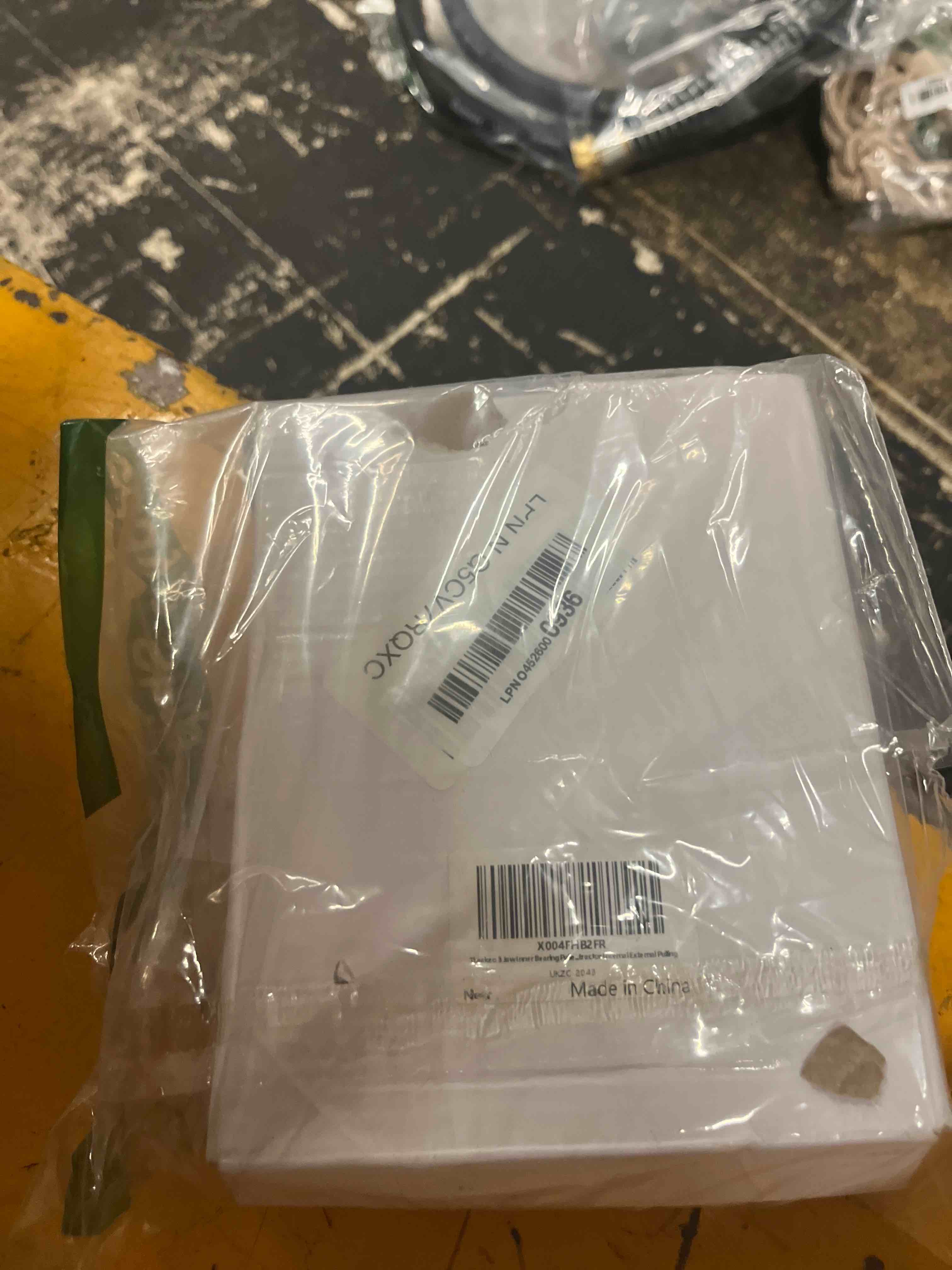 Condition photo showing New/Like New for 3 jaw inner bearing puller,3-jaw pilot bearing puller reversible inner bearings gear extractor internal external pulling,3 jaw inner bearing puller gear extractor internal external pulling