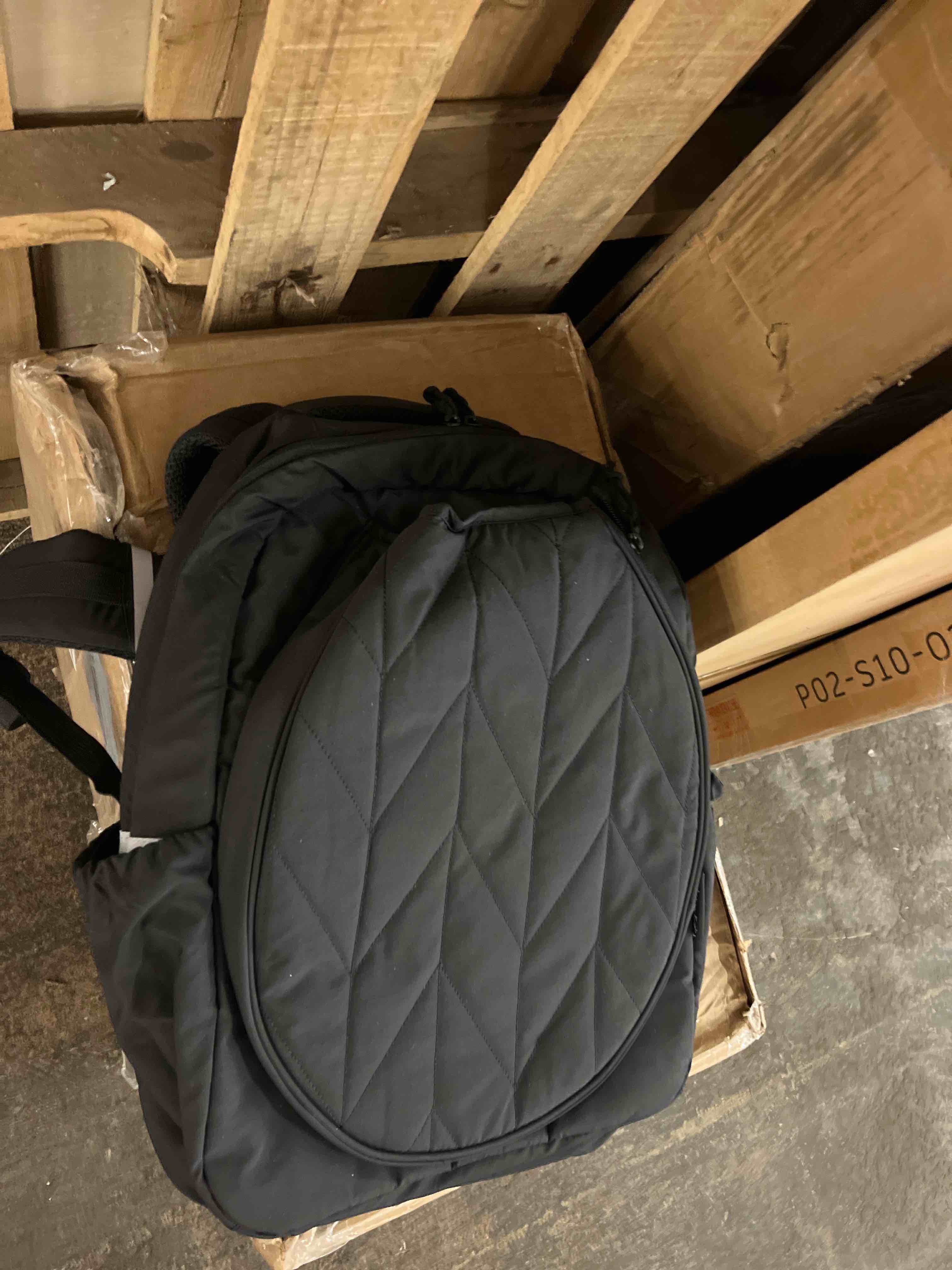 Condition photo showing New/Like New for hynes eagle pickleball backpack quilted fits 2 rackets with wet pocket tennis gym backpack for women sport daypack 22l black