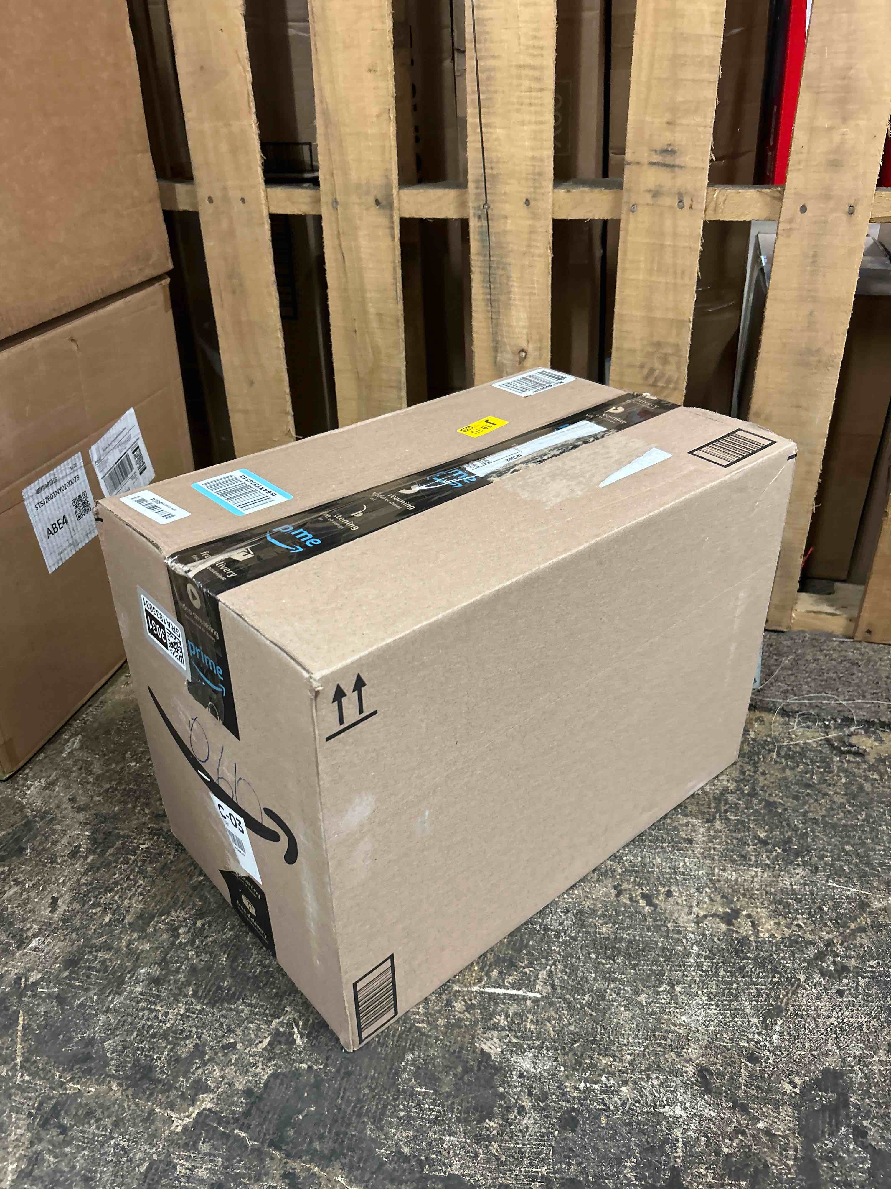 Condition photo showing New/Like New for vivohome water distiller countertop 1.06 gallon/4l 750w distilled water machine with smart switch purifier filter for home office, white